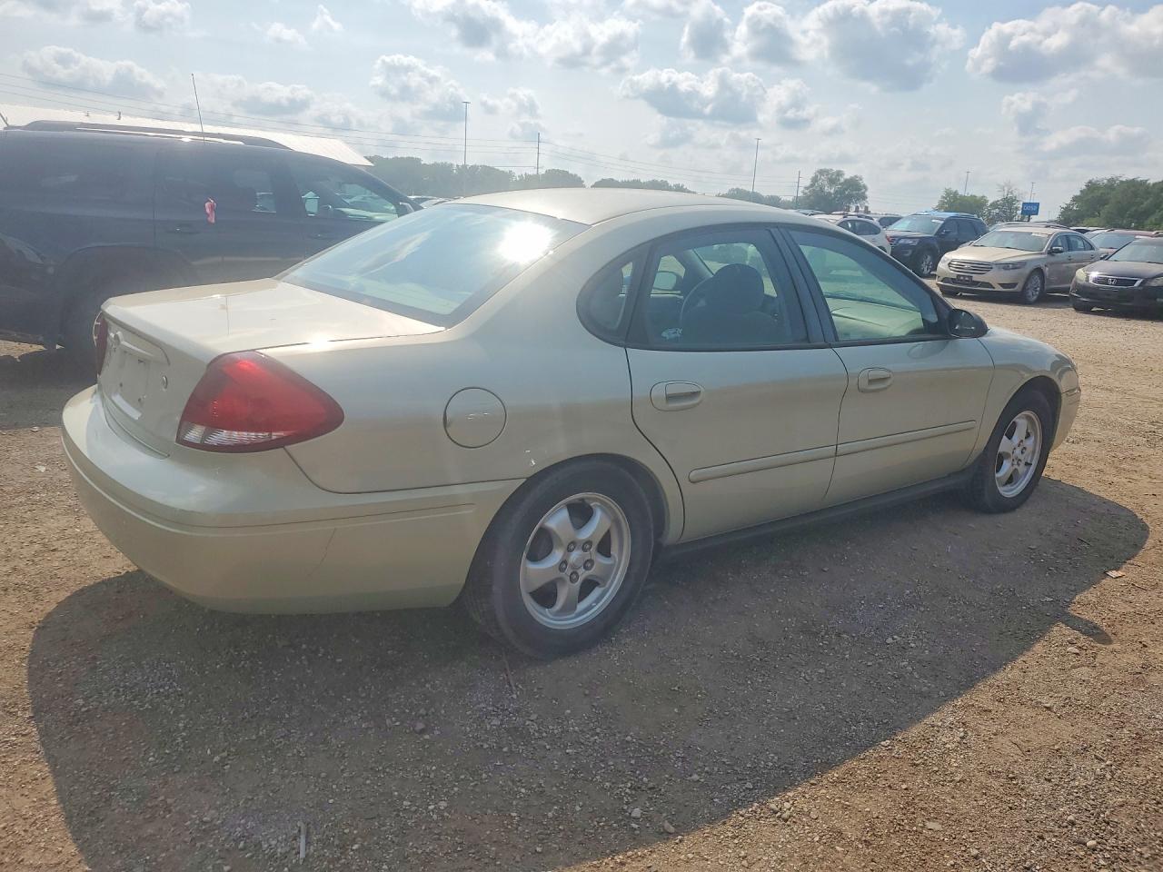 2006 Ford Taurus Se Золотой vin: 1FAFP53UX6A131270