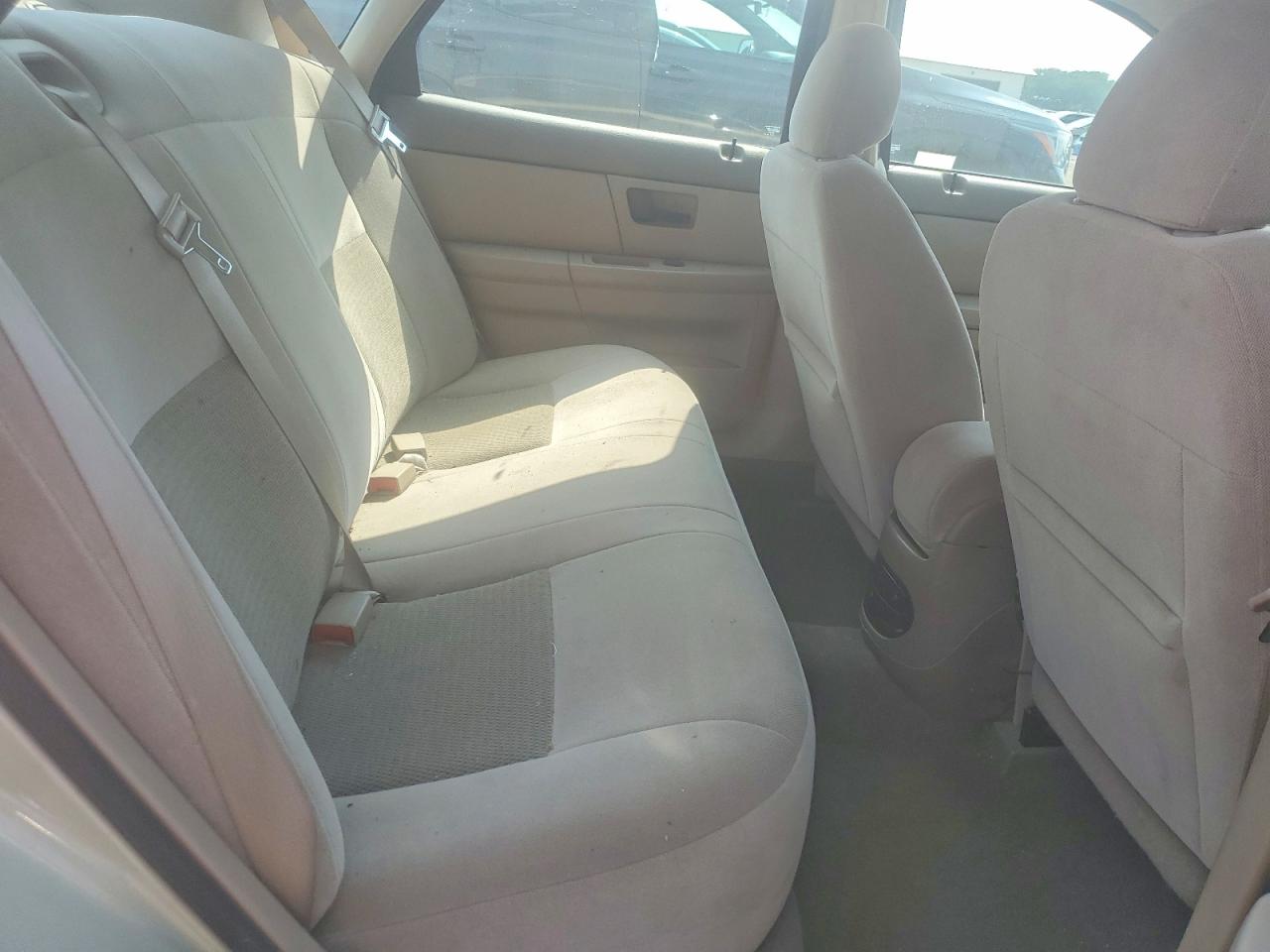 2006 Ford Taurus Se Золотой vin: 1FAFP53UX6A131270
