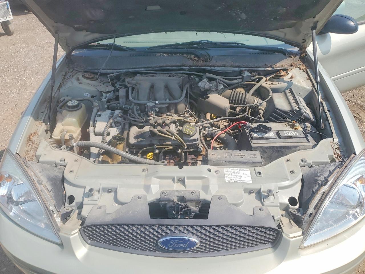 2006 Ford Taurus Se Золотой vin: 1FAFP53UX6A131270