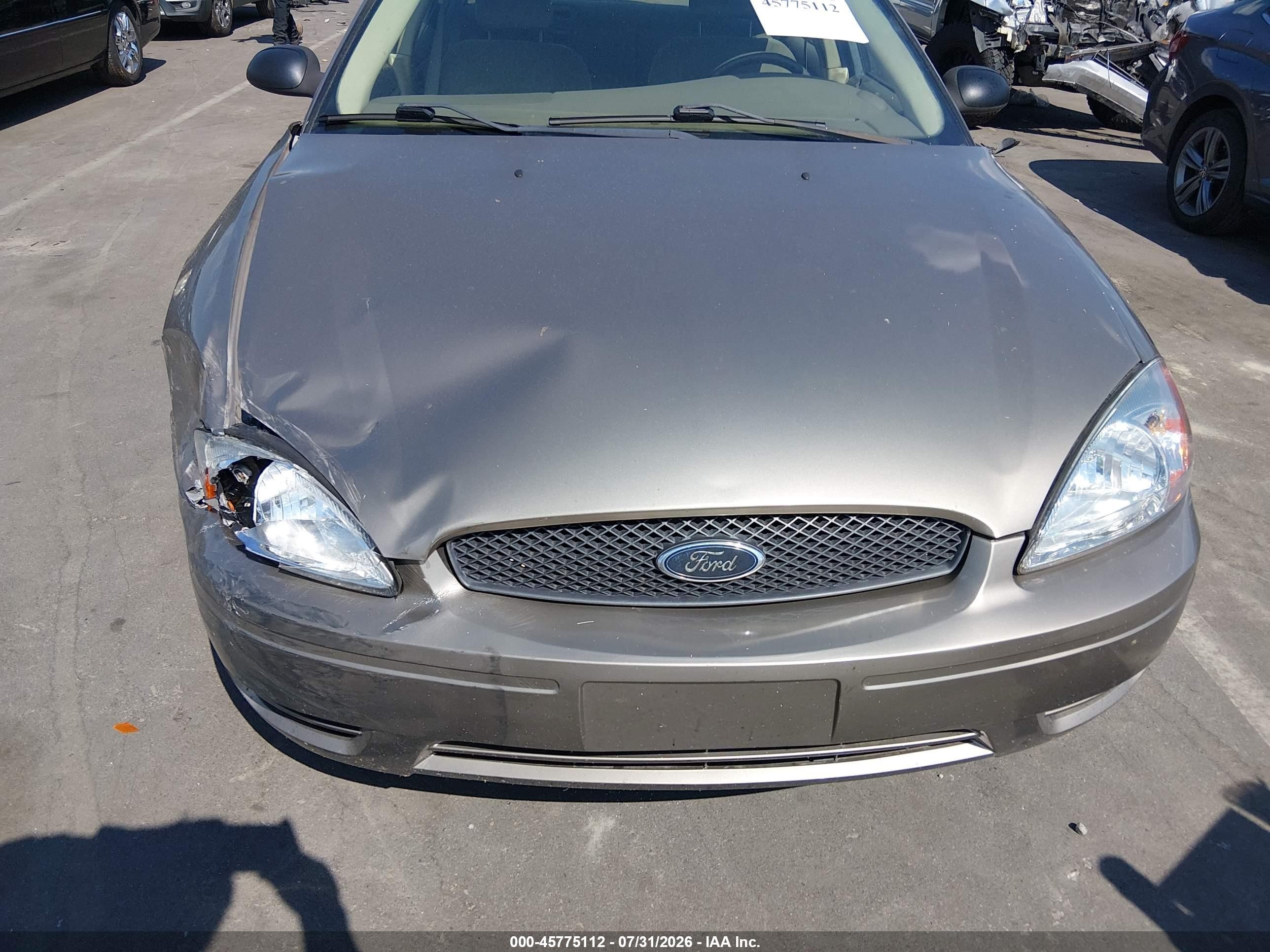 2006 Ford Taurus Se Champagne vin: 1FAFP53UX6A136825