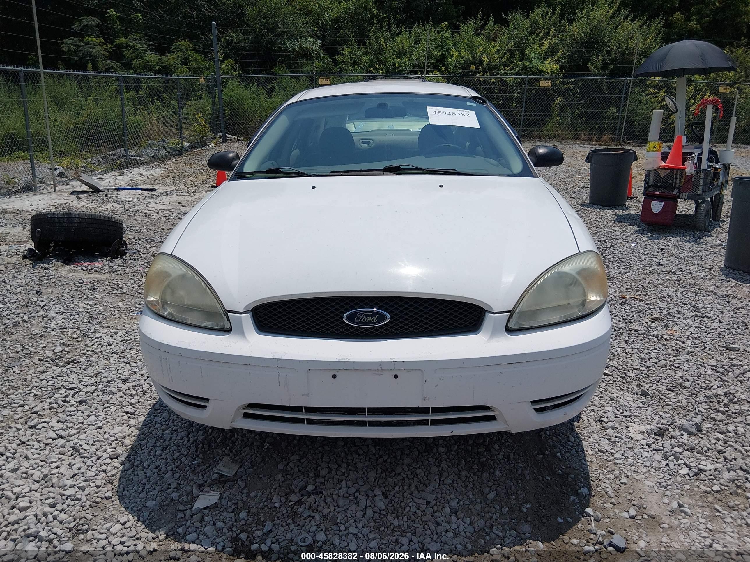 2006 Ford Taurus Se Белый vin: 1FAFP53UX6A183286