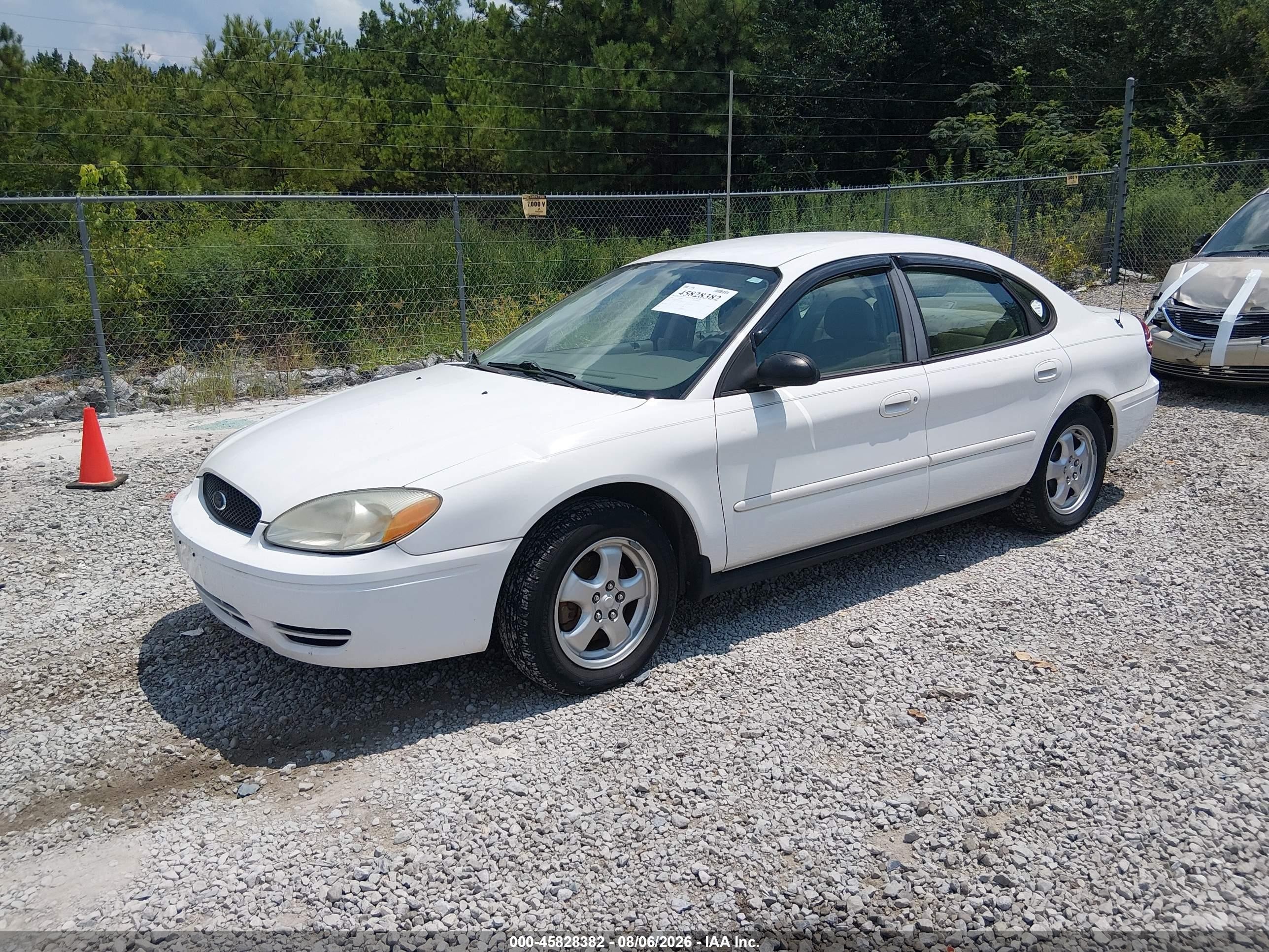 2006 Ford Taurus Se Белый vin: 1FAFP53UX6A183286