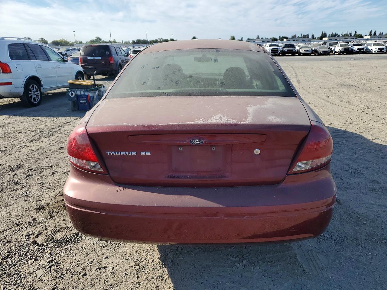 2006 Ford Taurus Se Бордовый vin: 1FAFP53UX6A188553