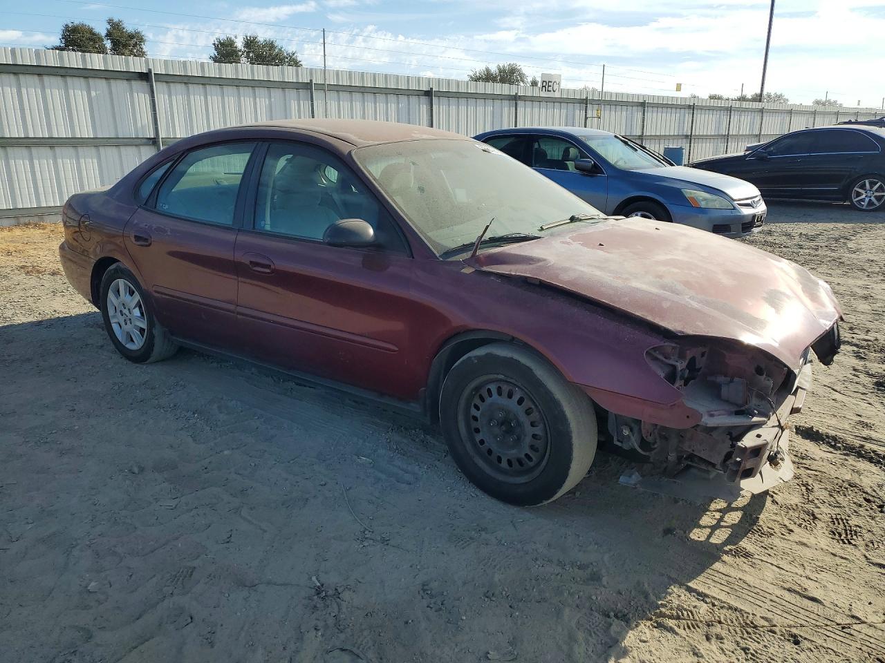 2006 Ford Taurus Se Бордовый vin: 1FAFP53UX6A188553