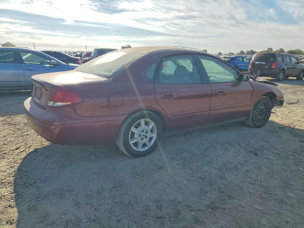 2006 Ford Taurus Se Бордовый vin: 1FAFP53UX6A188553