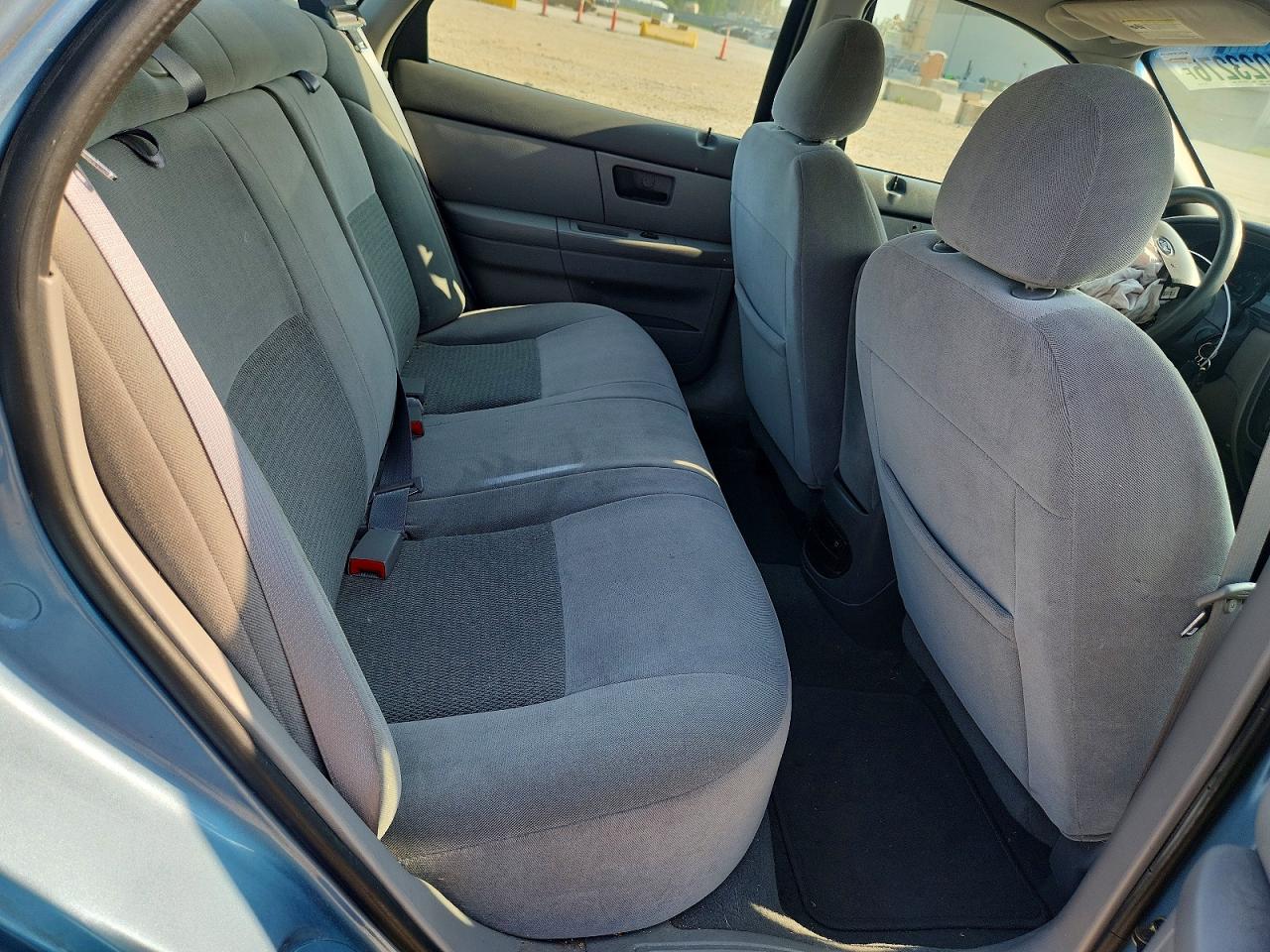 2006 Ford Taurus Se Blue vin: 1FAFP53UX6A232485