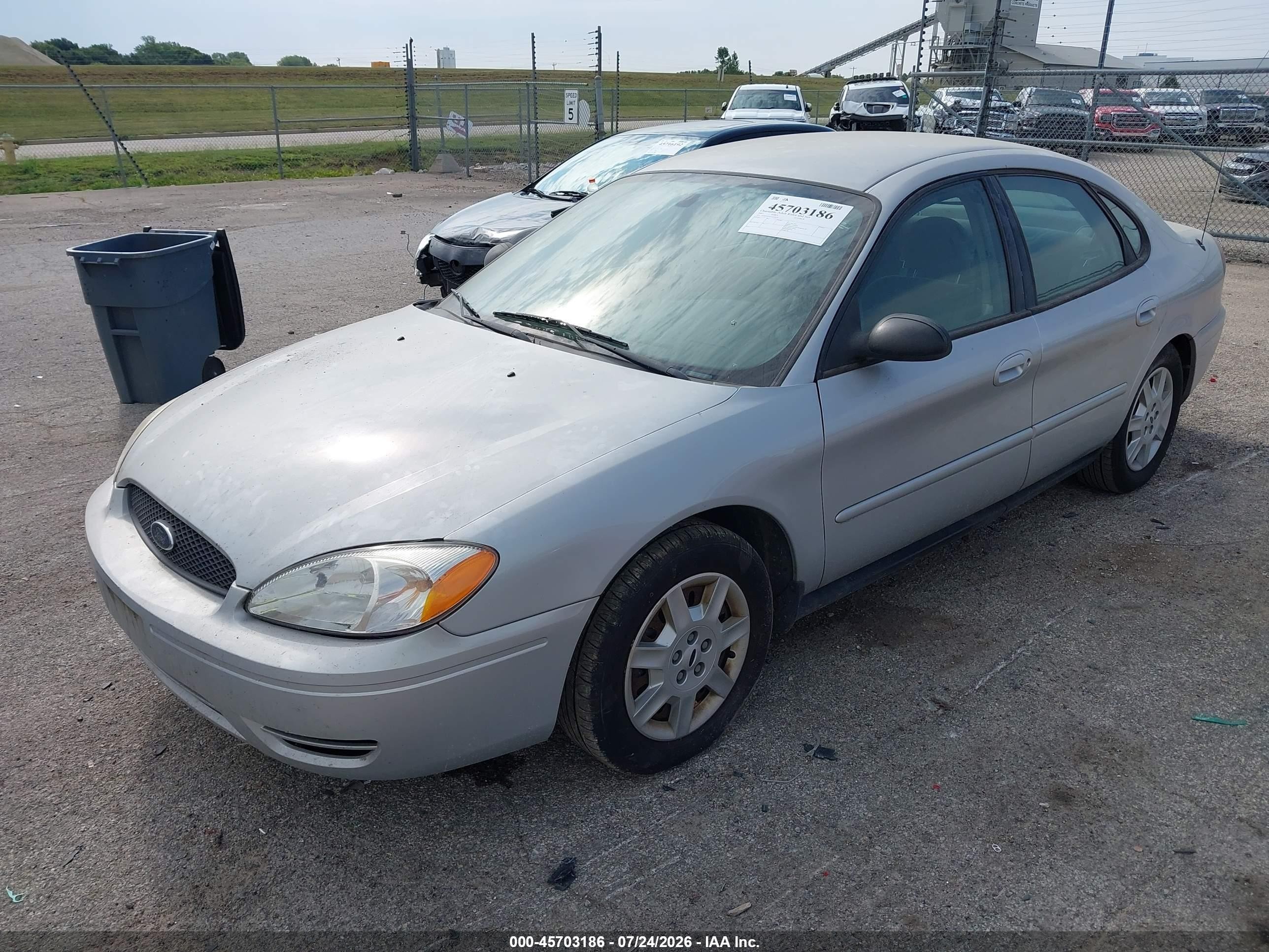 2007 Ford Taurus Se Silver vin: 1FAFP53UX7A213839