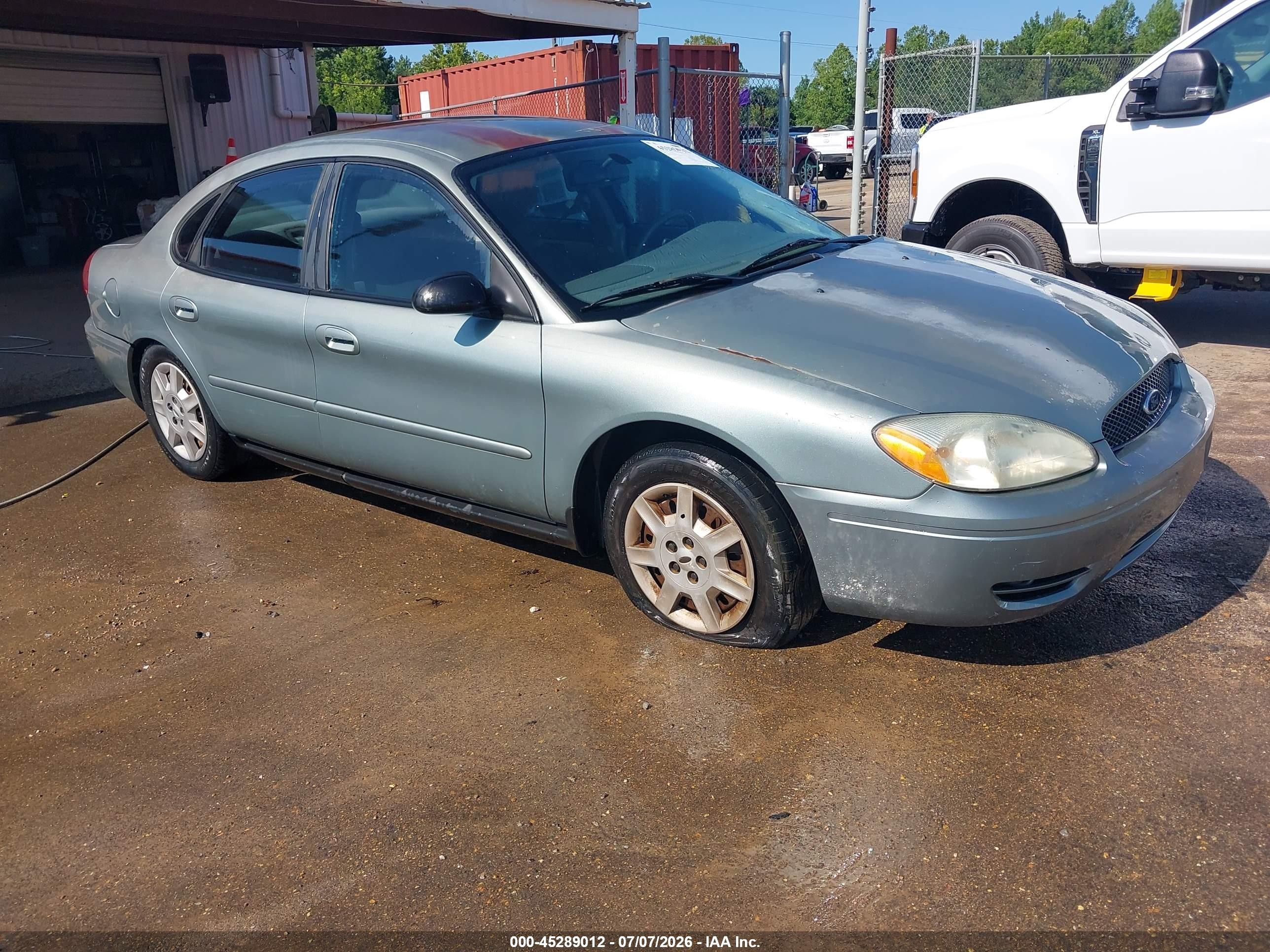 2007 Ford Taurus Se Green vin: 1FAFP53UX7A216126