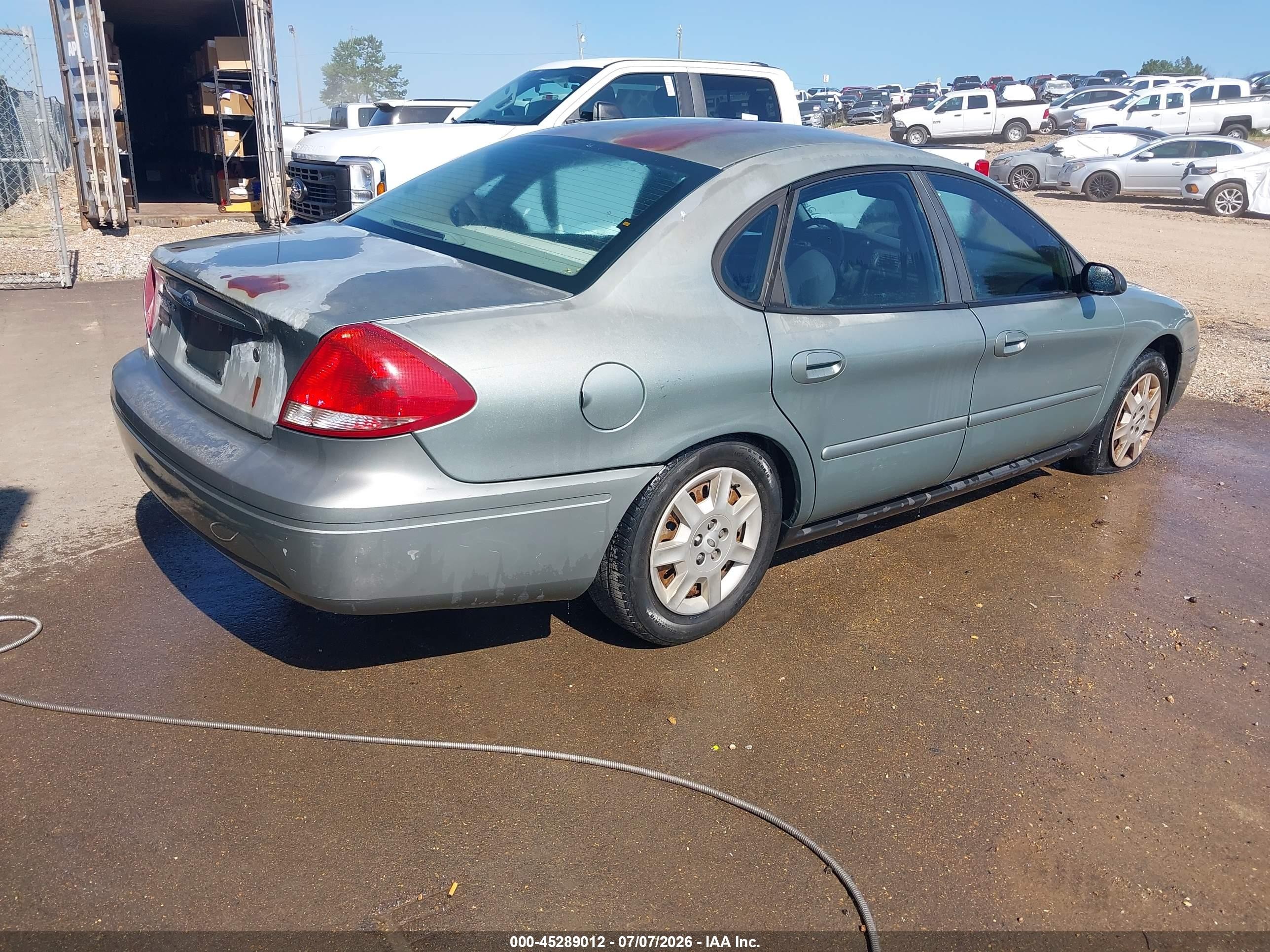 2007 Ford Taurus Se Green vin: 1FAFP53UX7A216126