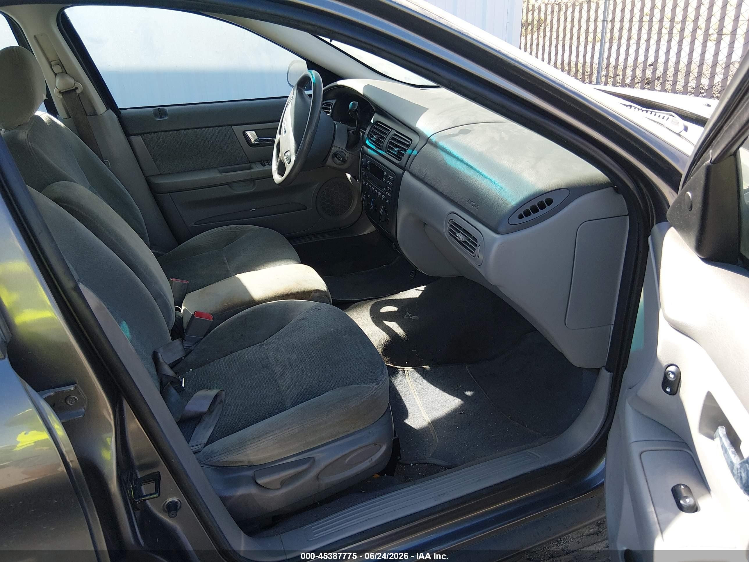 2002 Ford Taurus Ses Standard Silver vin: 1FAFP55212G258749