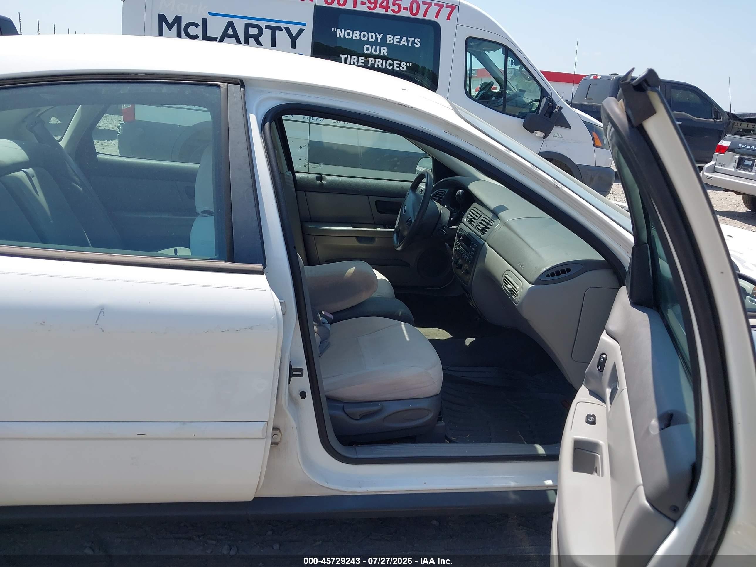 2003 Ford Taurus Ses White vin: 1FAFP55213G191698