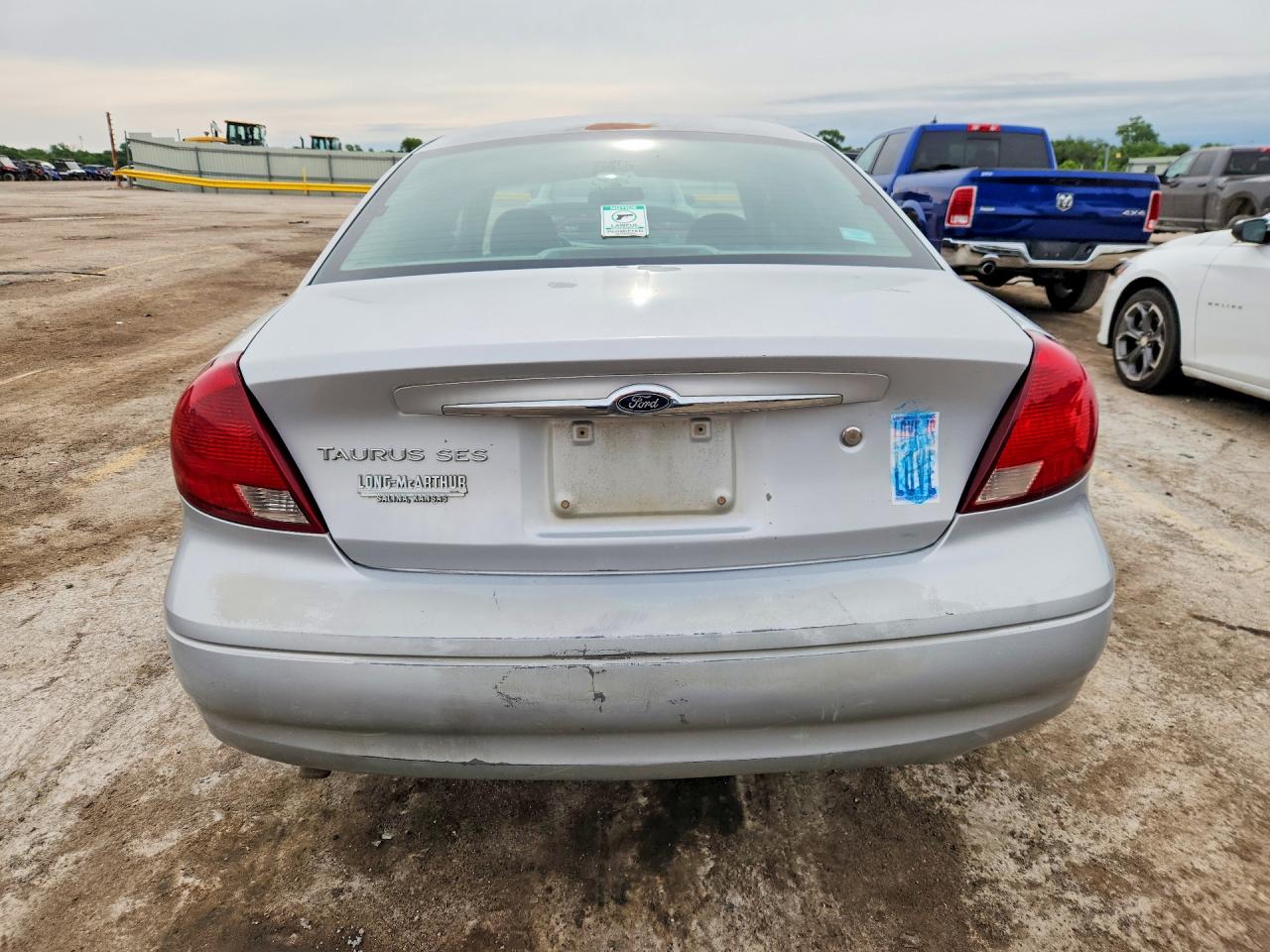 2003 Ford Taurus Ses Silver vin: 1FAFP55223G213563