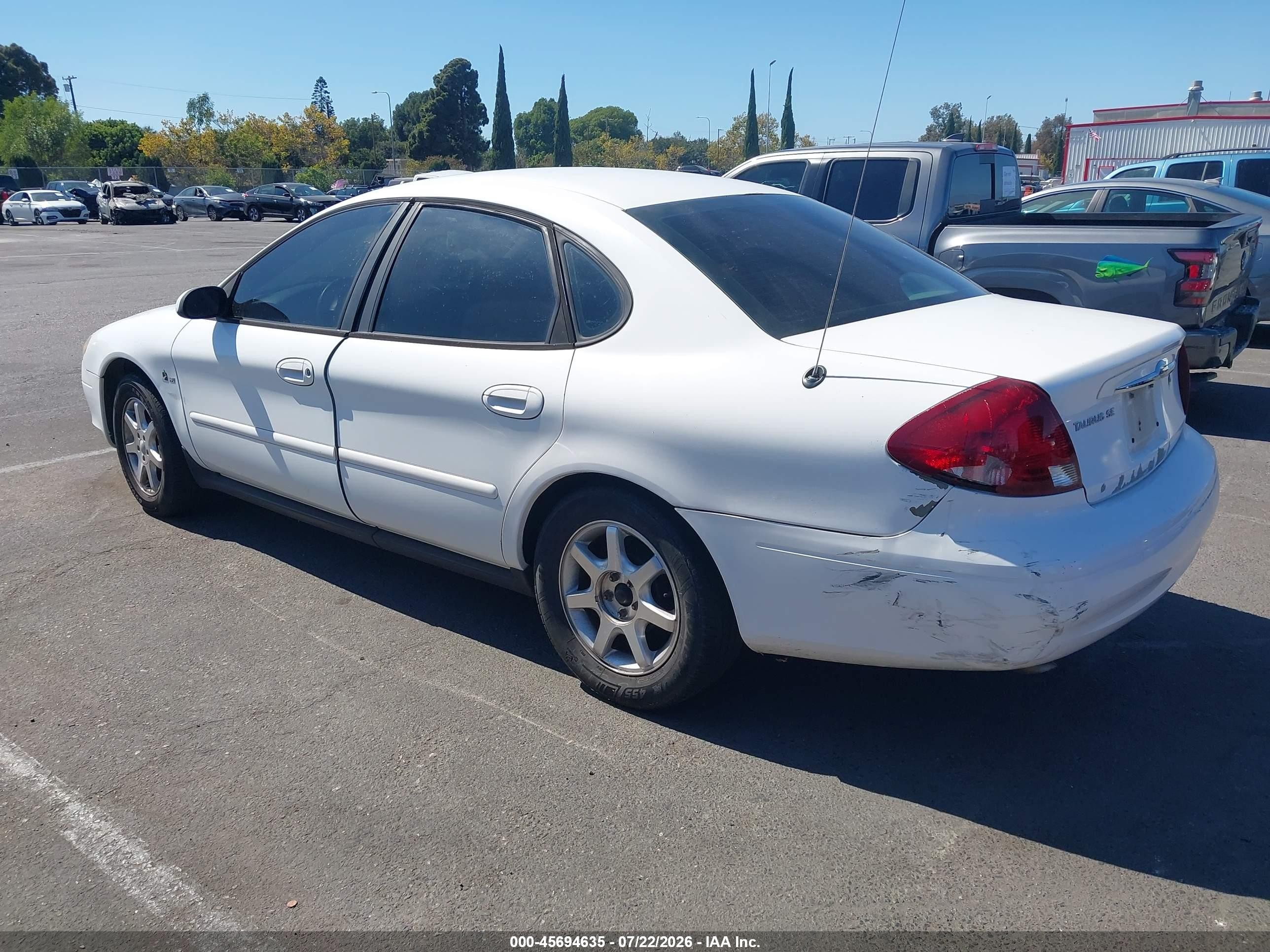 2000 Ford Taurus Ses White vin: 1FAFP5522YG140346