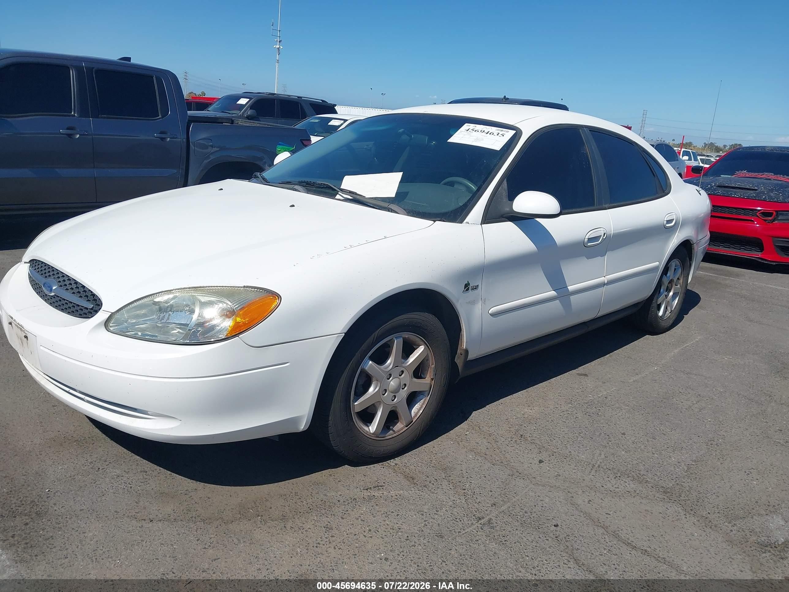 2000 Ford Taurus Ses White vin: 1FAFP5522YG140346