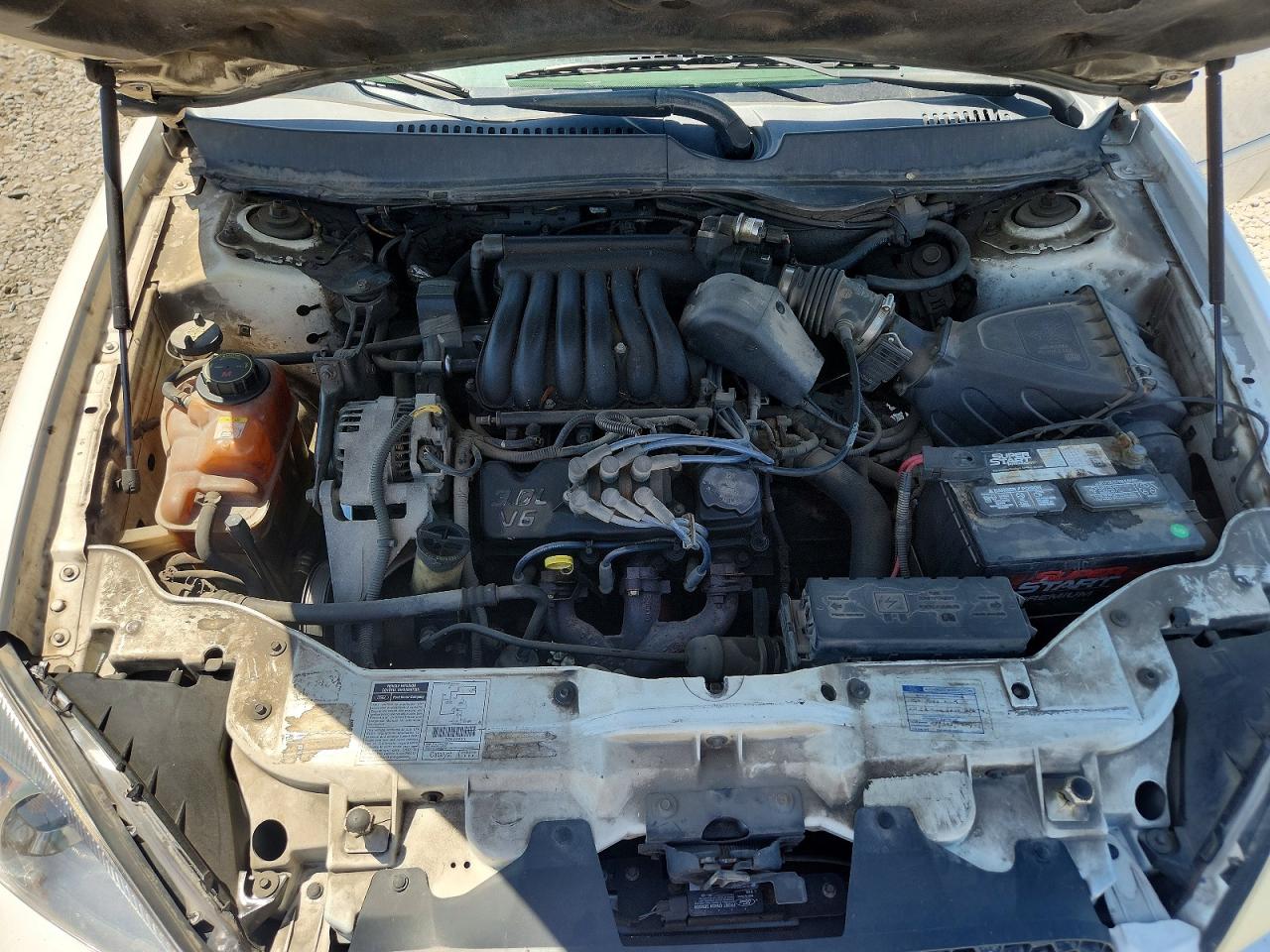 2001 Ford Taurus Ses White vin: 1FAFP55231G239053