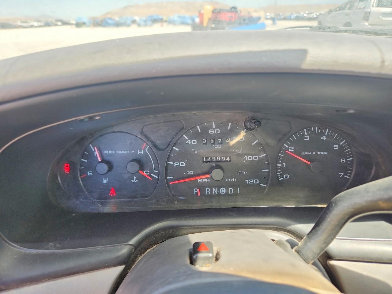 2001 Ford Taurus Ses White vin: 1FAFP55231G239053