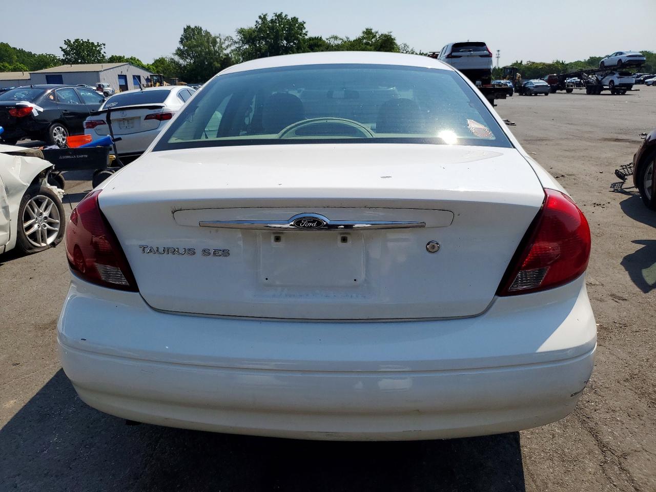 2001 Ford Taurus Ses White vin: 1FAFP55231G243801