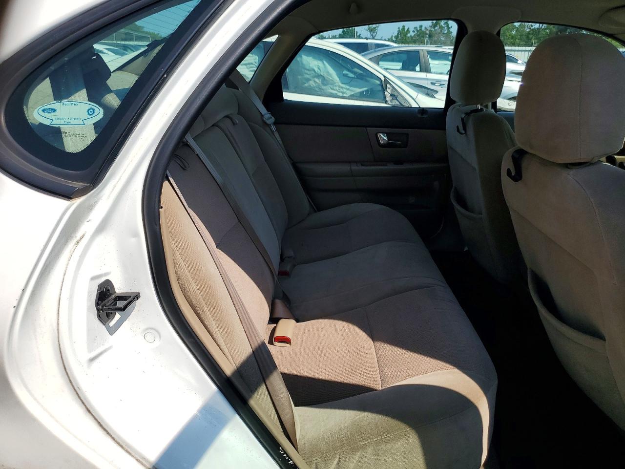 2001 Ford Taurus Ses White vin: 1FAFP55231G243801