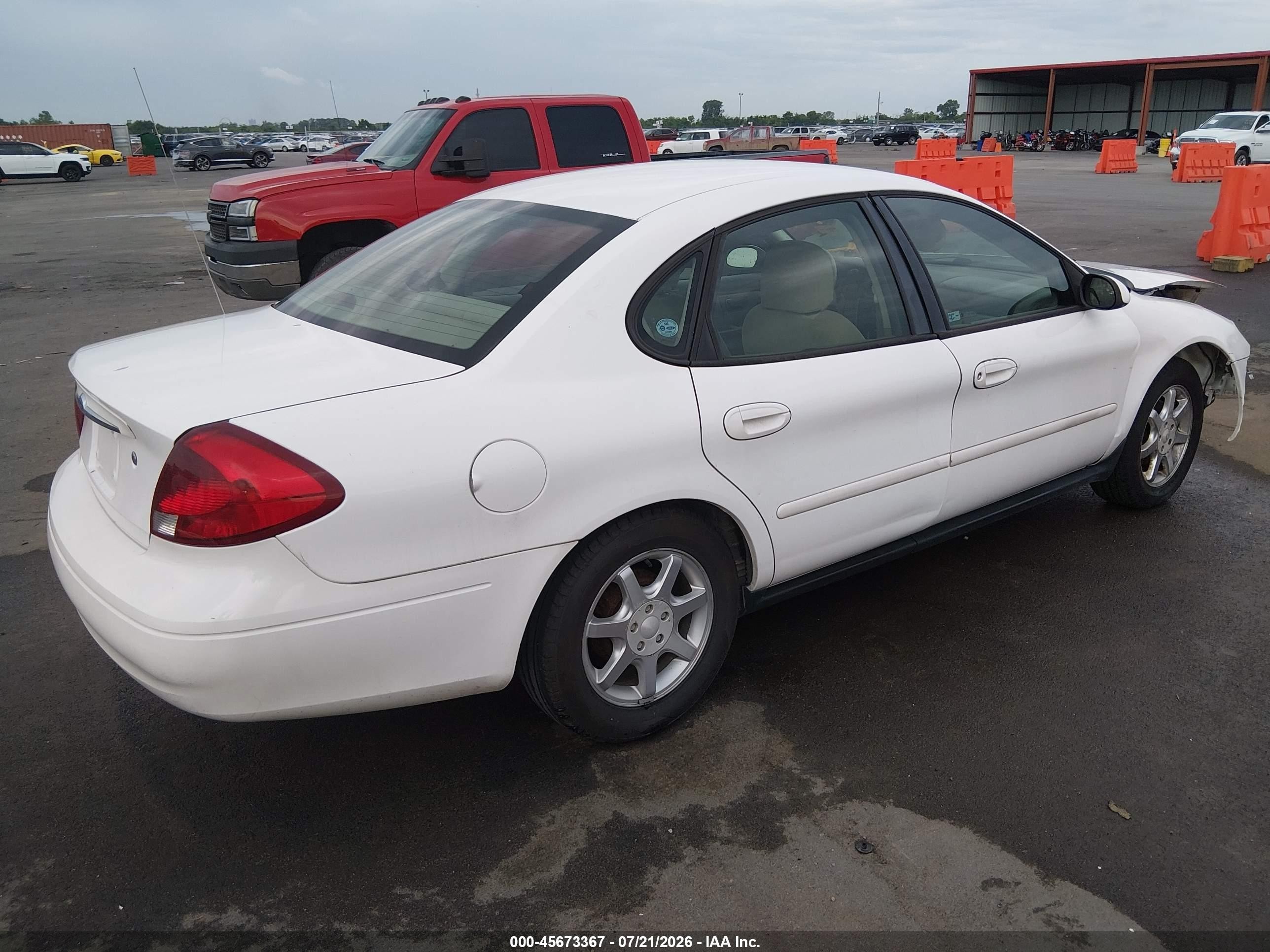 2000 Ford Taurus Ses White vin: 1FAFP5523YG134877