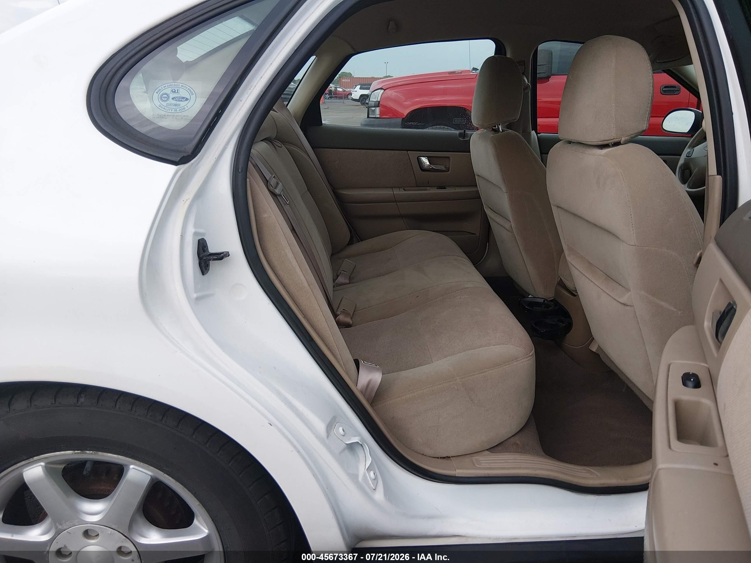 2000 Ford Taurus Ses White vin: 1FAFP5523YG134877