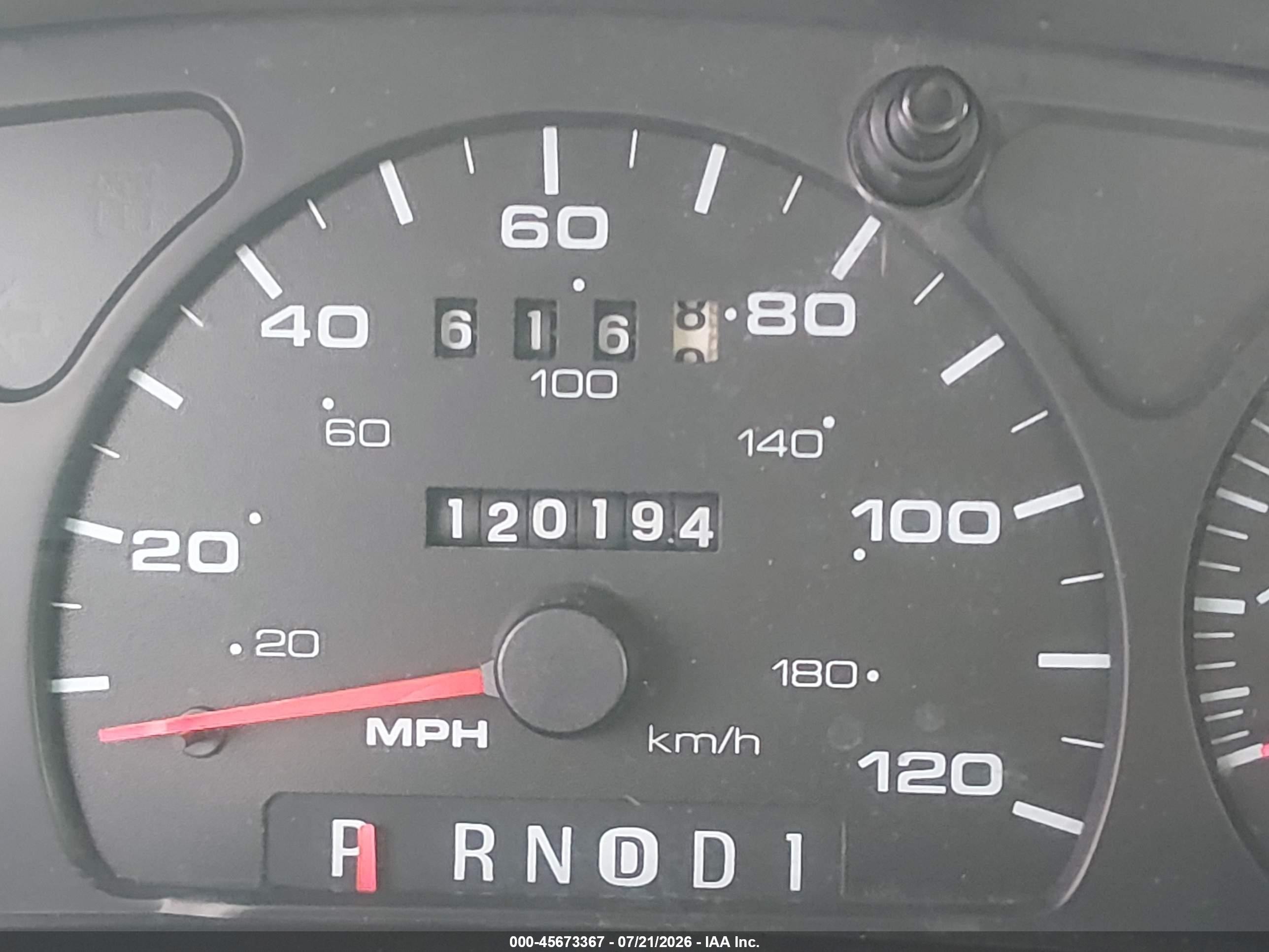 2000 Ford Taurus Ses White vin: 1FAFP5523YG134877