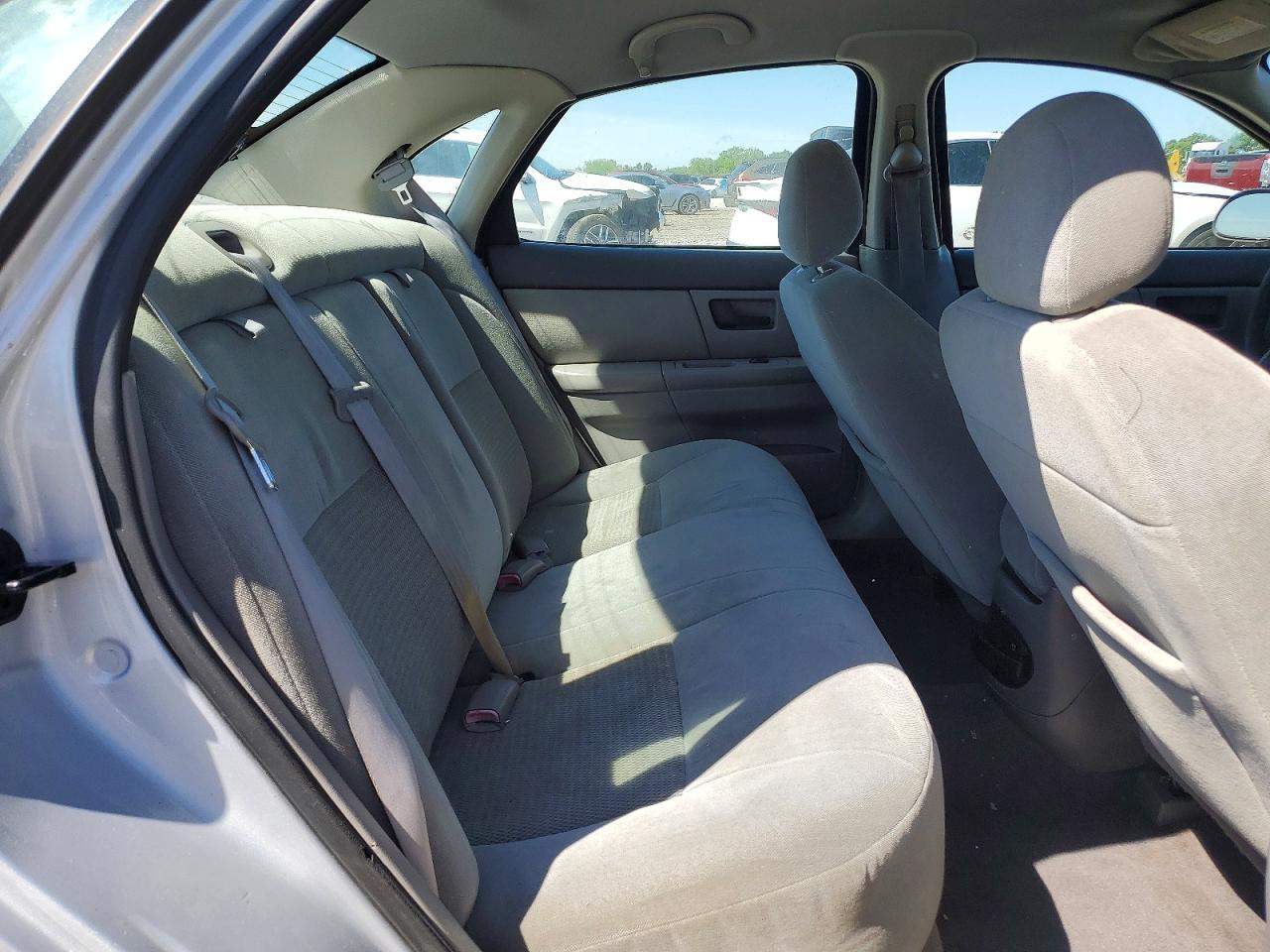 2003 Ford Taurus Ses Silver vin: 1FAFP55243A238564
