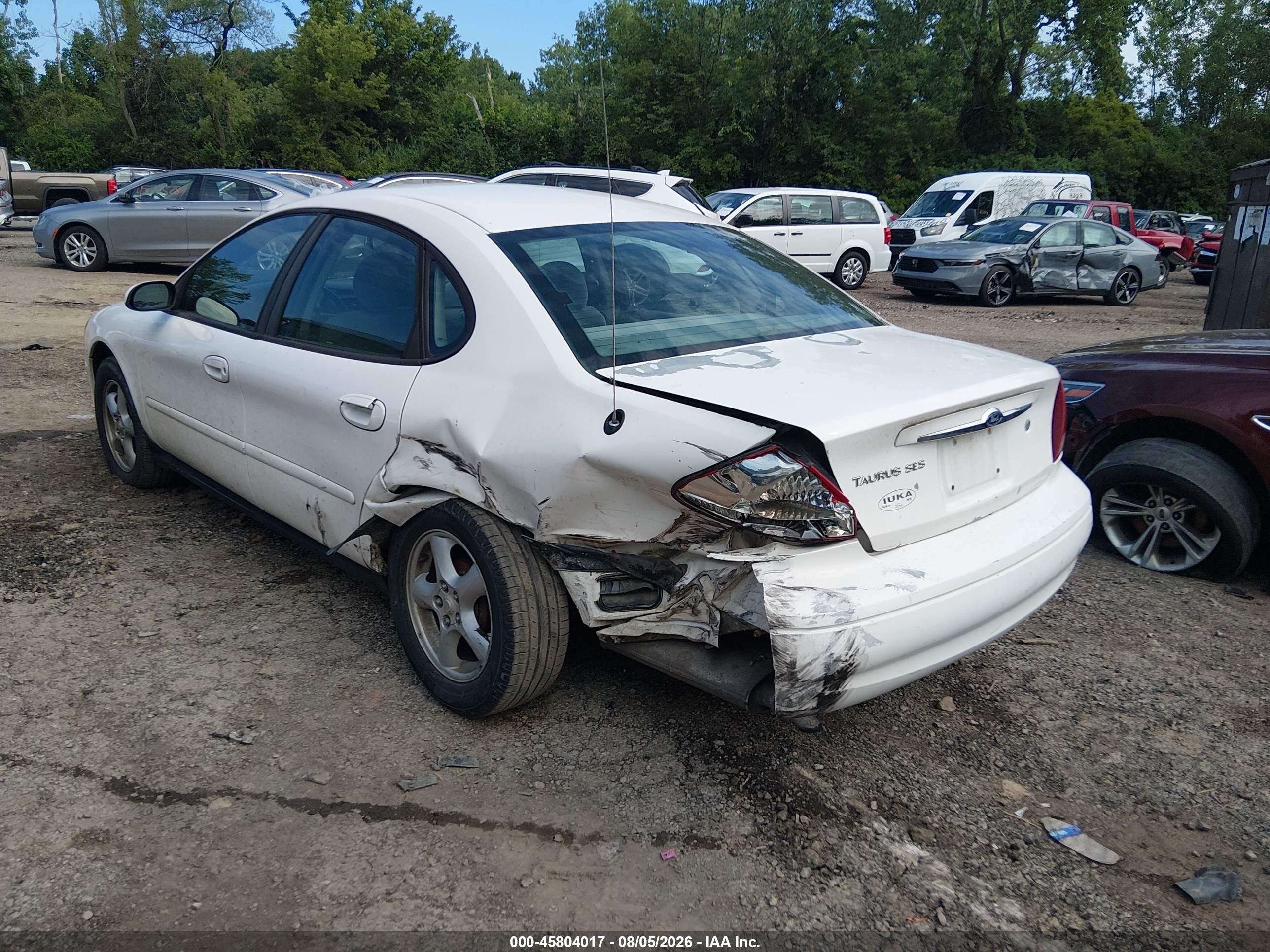 2003 Ford Taurus Ses White vin: 1FAFP55253G137658
