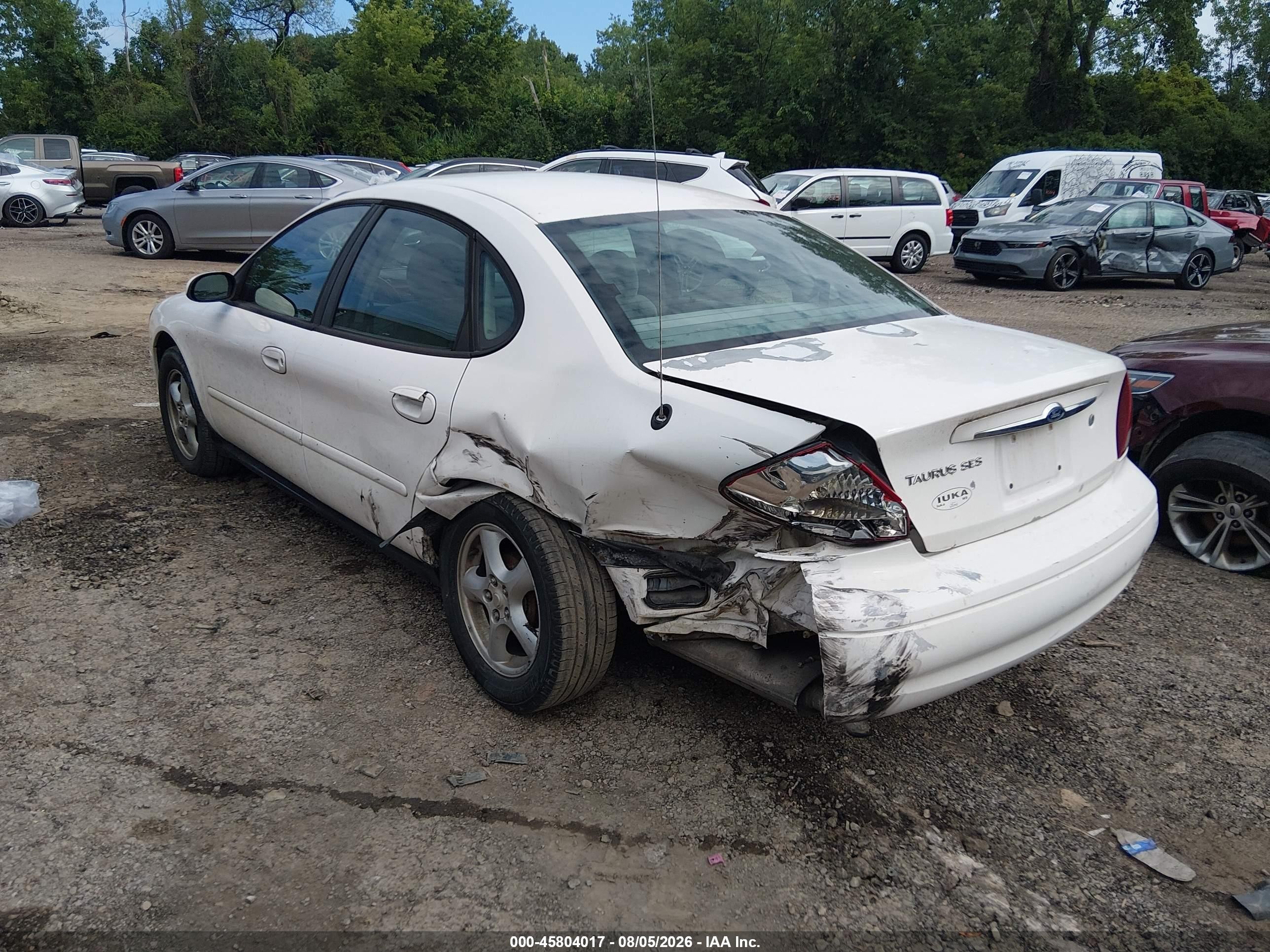2003 Ford Taurus Ses White vin: 1FAFP55253G137658