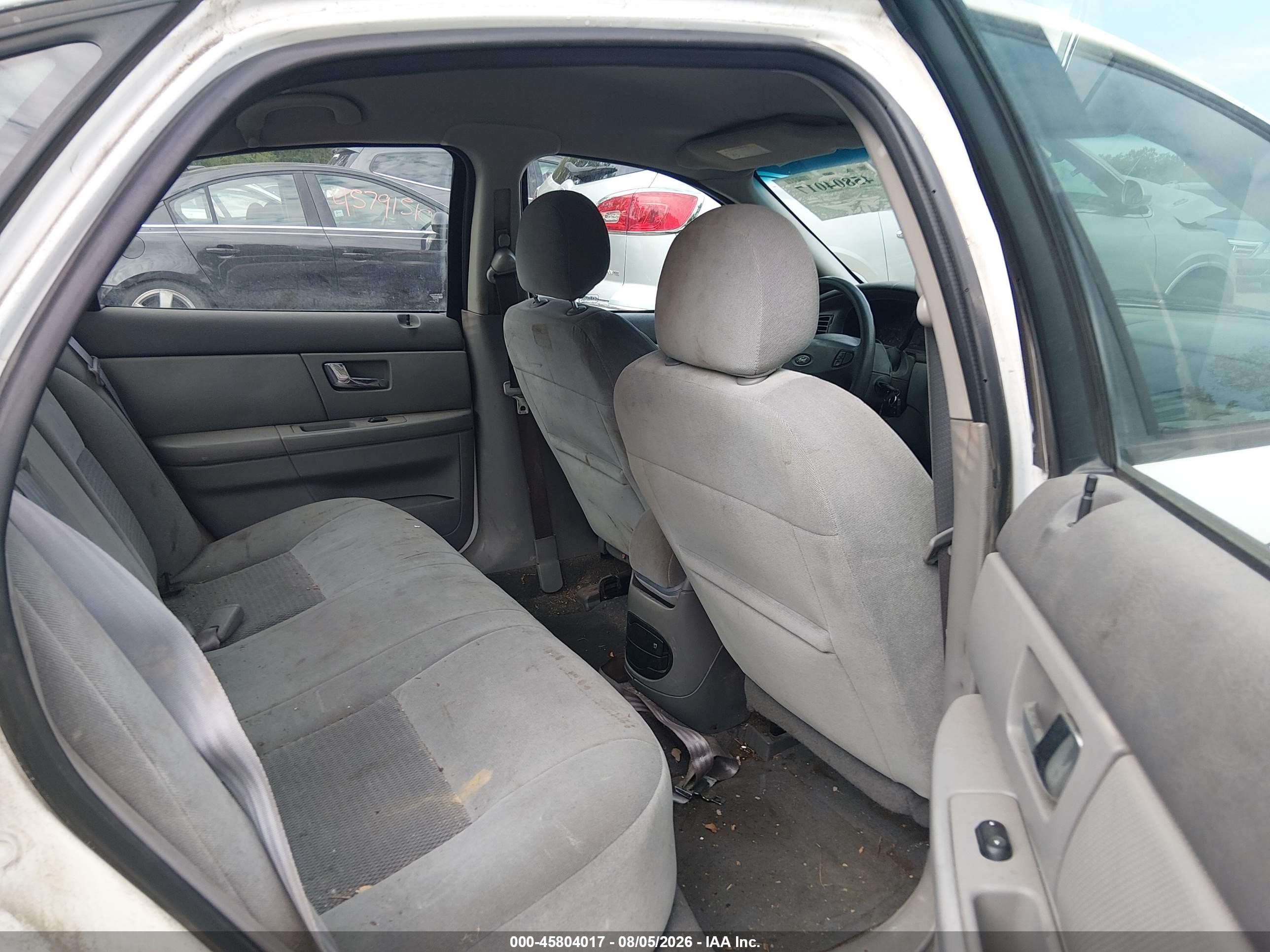 2003 Ford Taurus Ses White vin: 1FAFP55253G137658
