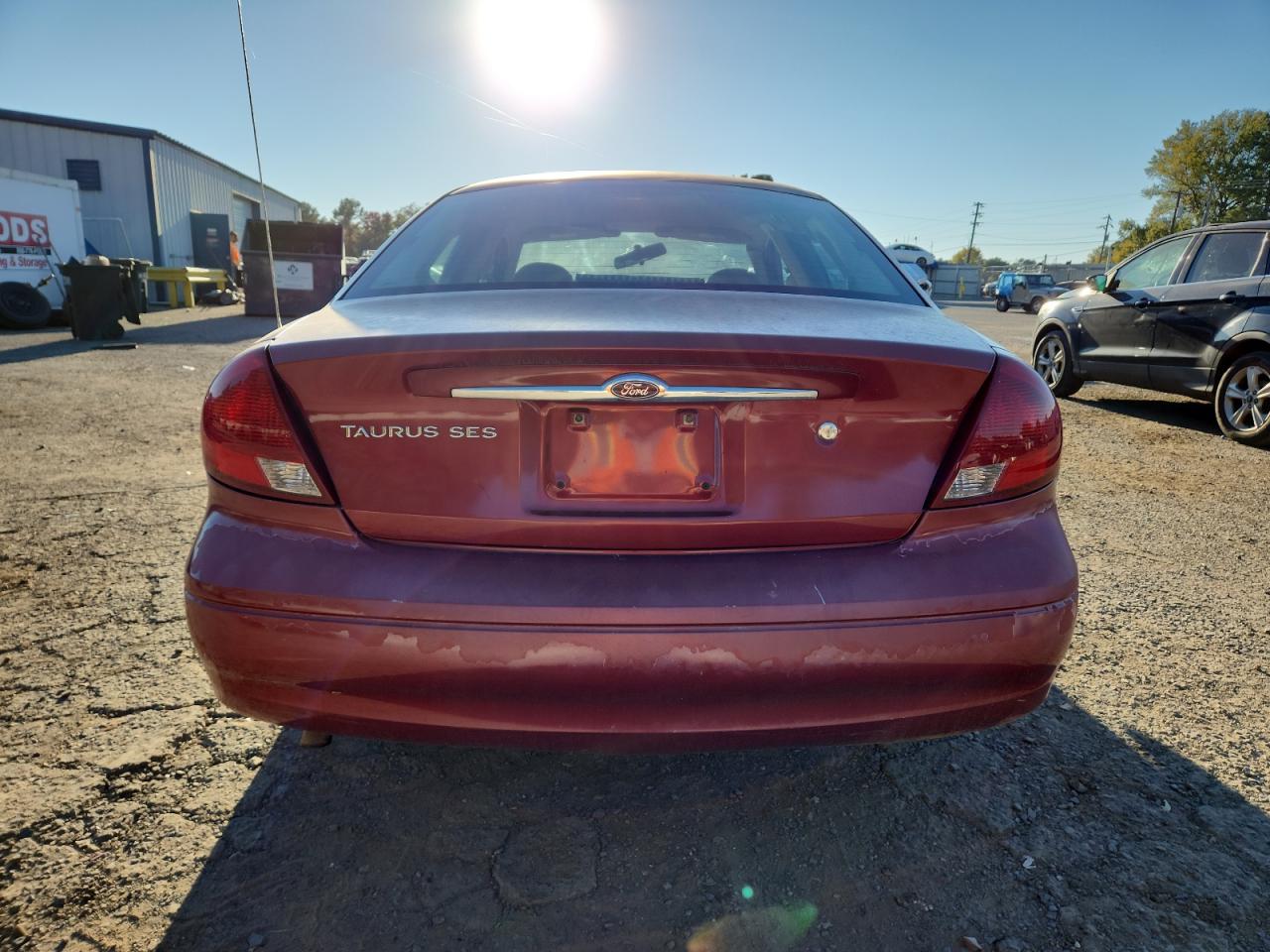 2003 Ford Taurus Ses Red vin: 1FAFP55263A208675