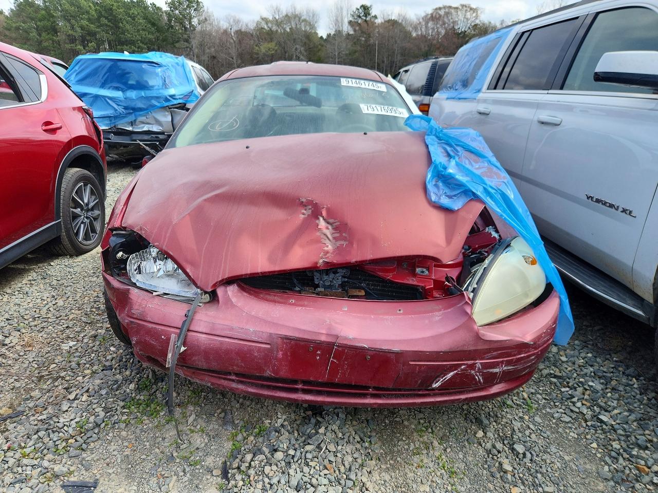 2003 Ford Taurus Ses Red vin: 1FAFP55263A208675