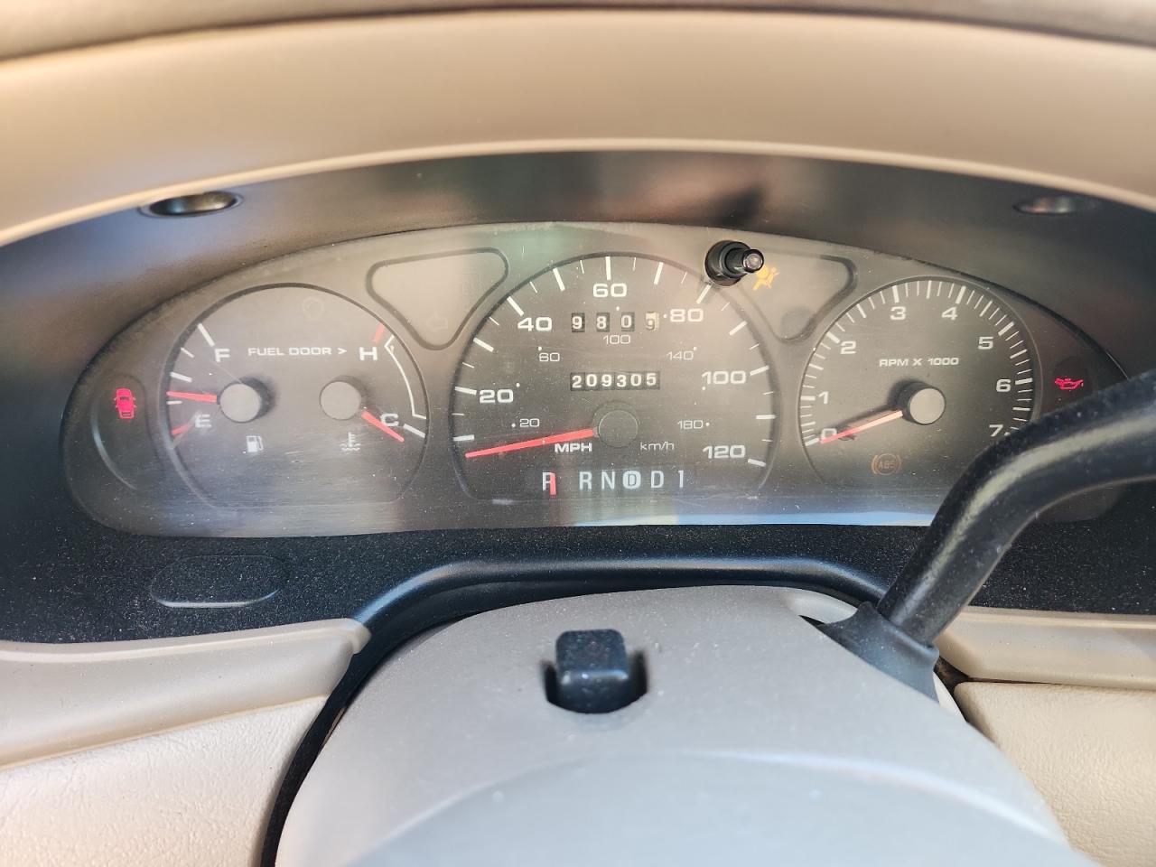 2003 Ford Taurus Ses Red vin: 1FAFP55263A208675