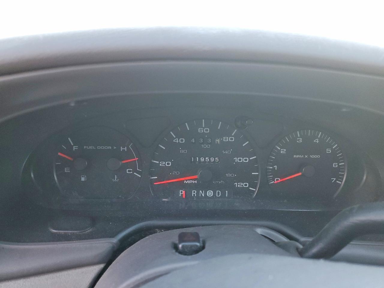 2003 Ford Taurus Ses Burgundy vin: 1FAFP55263G236280