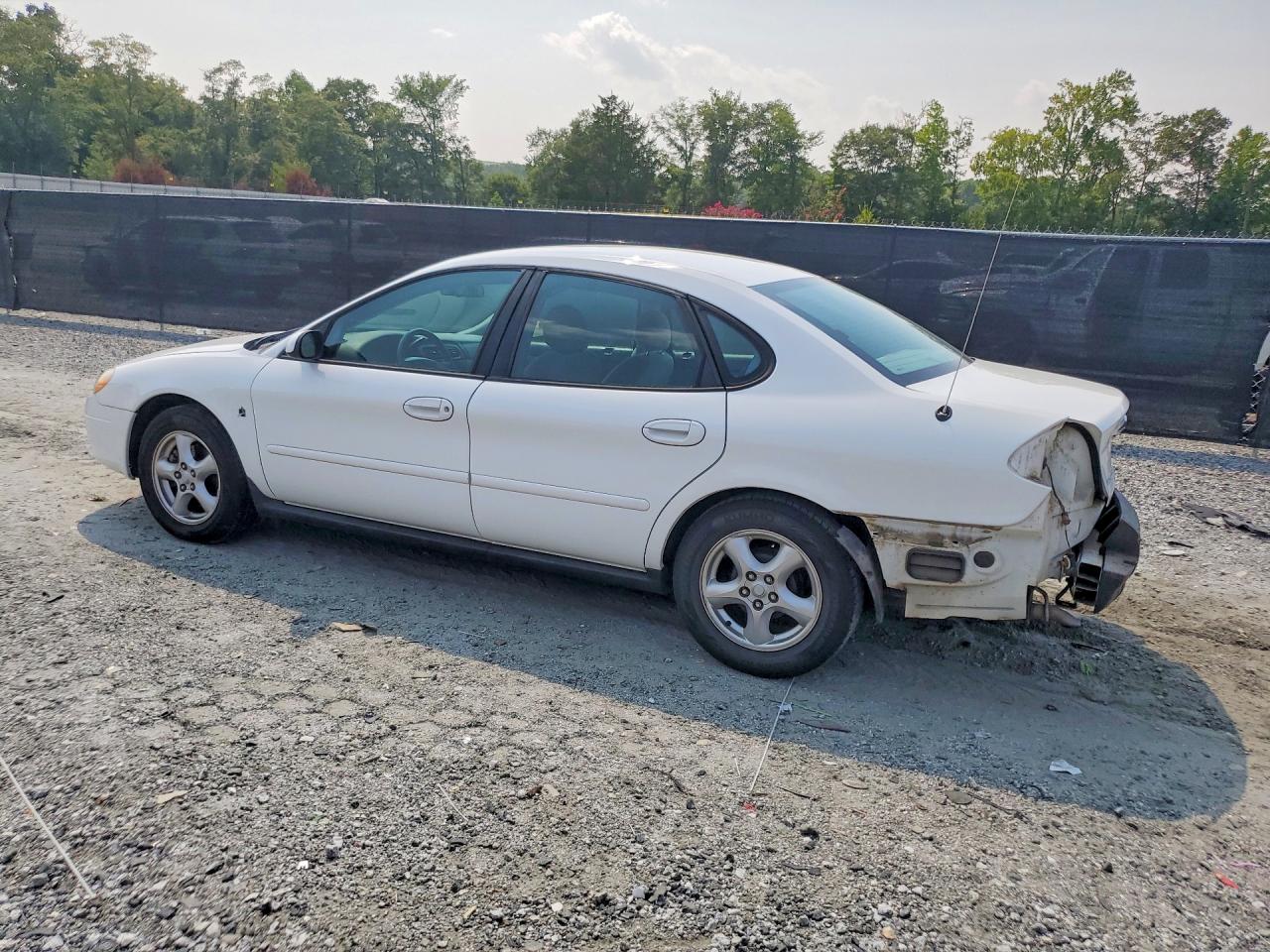 2002 Ford Taurus Ses Белый vin: 1FAFP55272A261156
