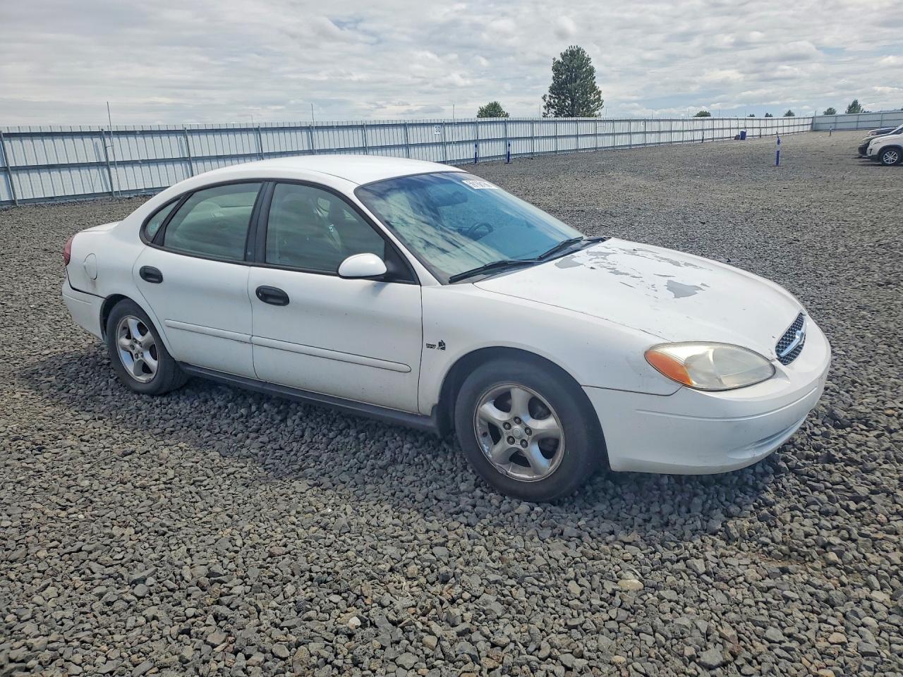 2000 Ford Taurus Ses White vin: 1FAFP5527YG171866