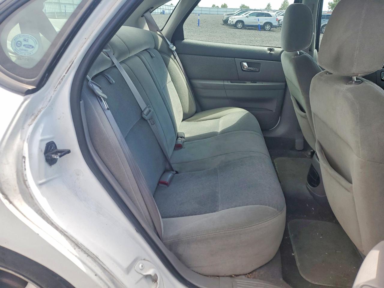 2000 Ford Taurus Ses White vin: 1FAFP5527YG171866