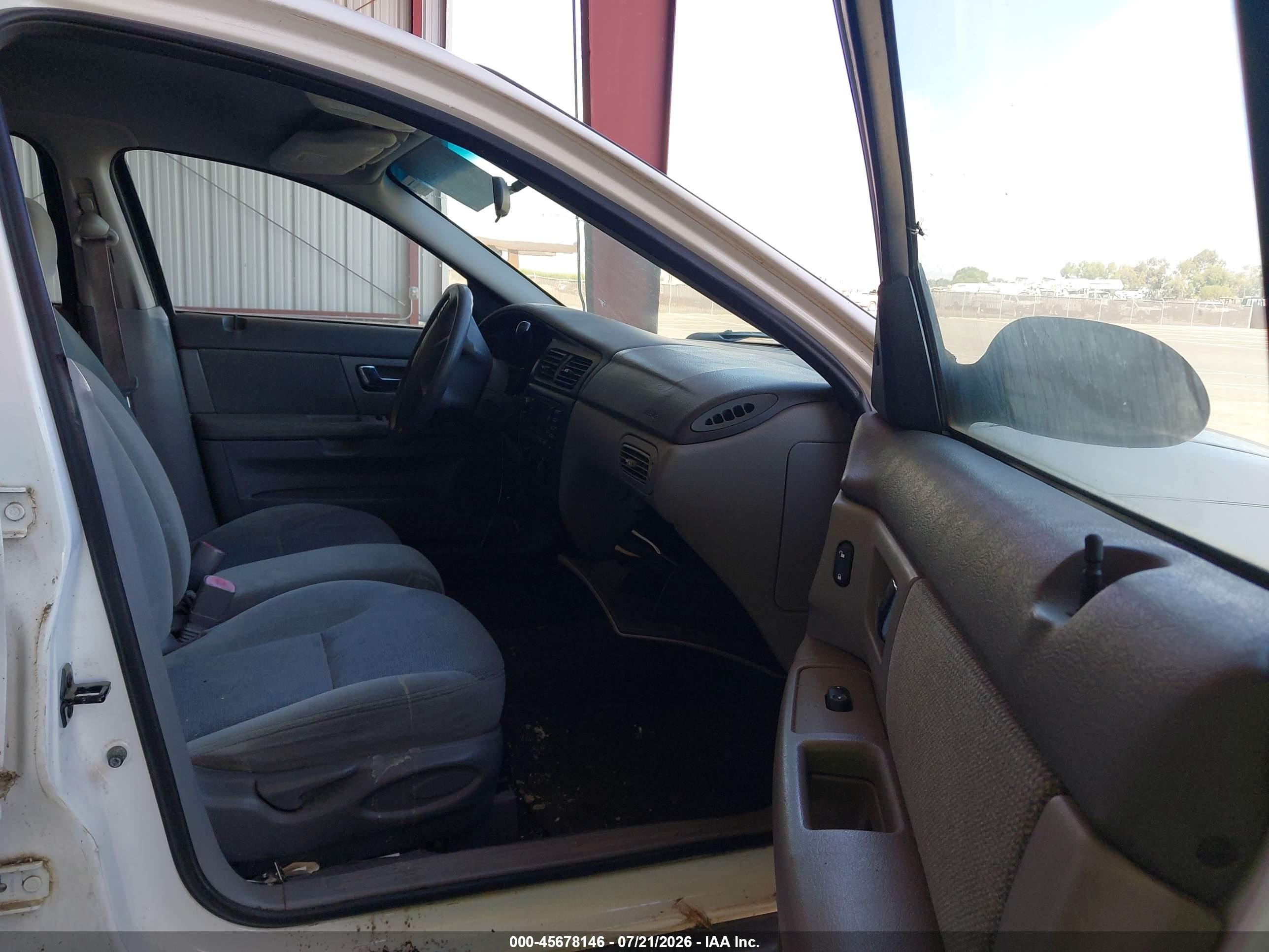 2002 Ford Taurus Ses Standard White vin: 1FAFP55282G275676
