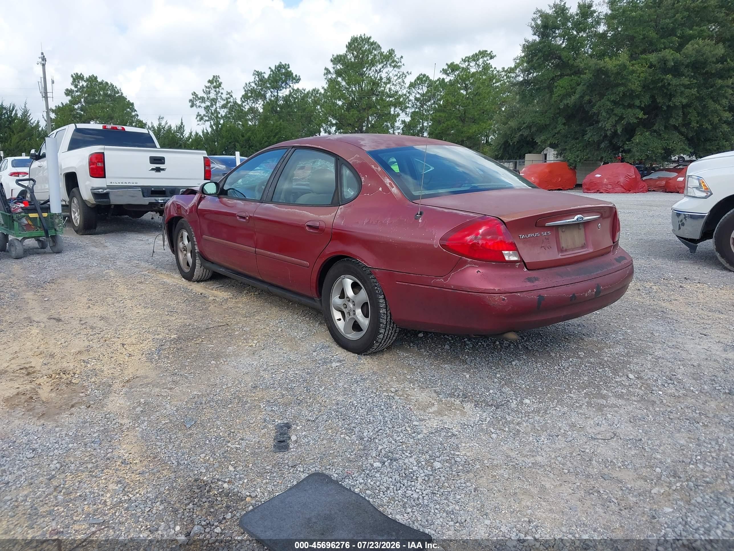 2003 Ford Taurus Ses Red vin: 1FAFP55283G192864