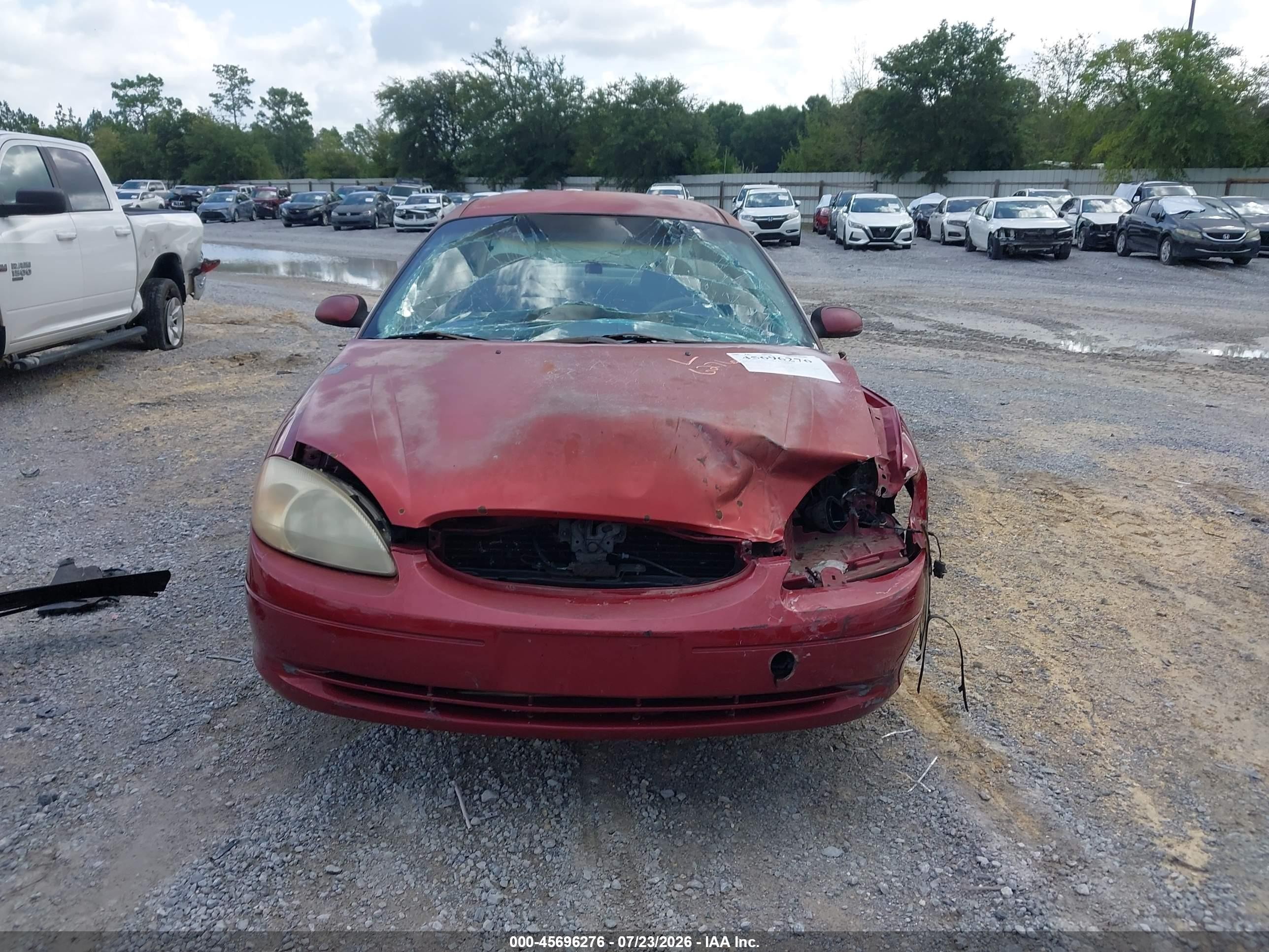 2003 Ford Taurus Ses Red vin: 1FAFP55283G192864