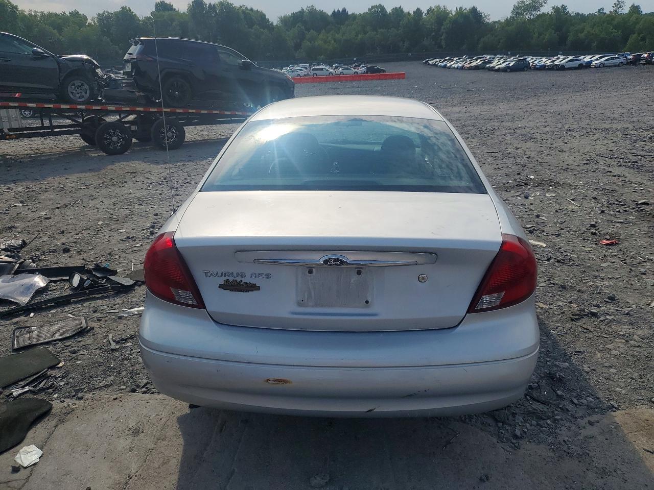 2003 Ford Taurus Ses Silver vin: 1FAFP55283G278434
