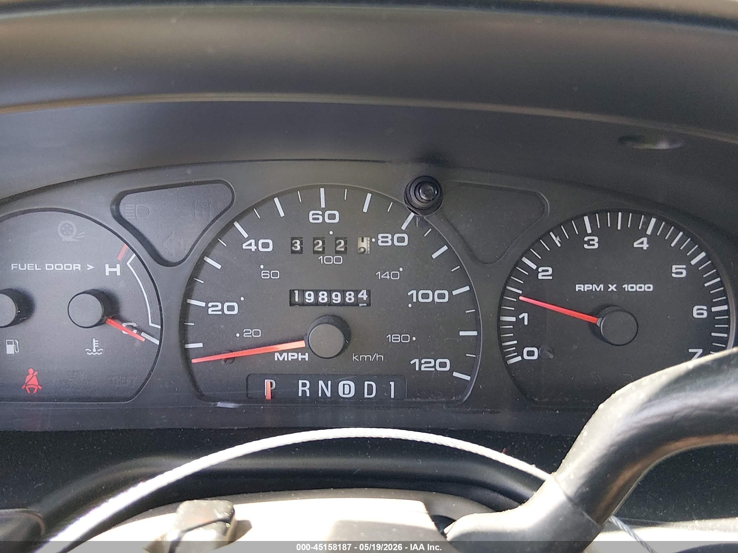 2001 Ford Taurus Ses White vin: 1FAFP55291A243143