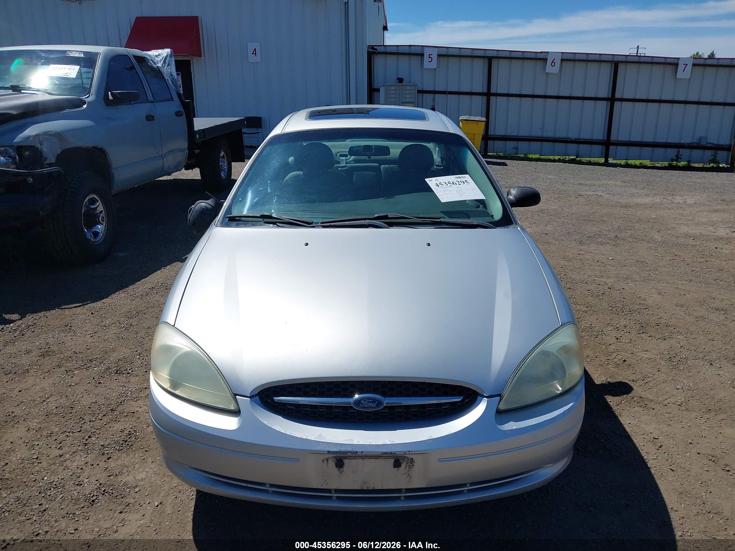 2002 Ford Taurus Ses Silver vin: 1FAFP552X2G236877