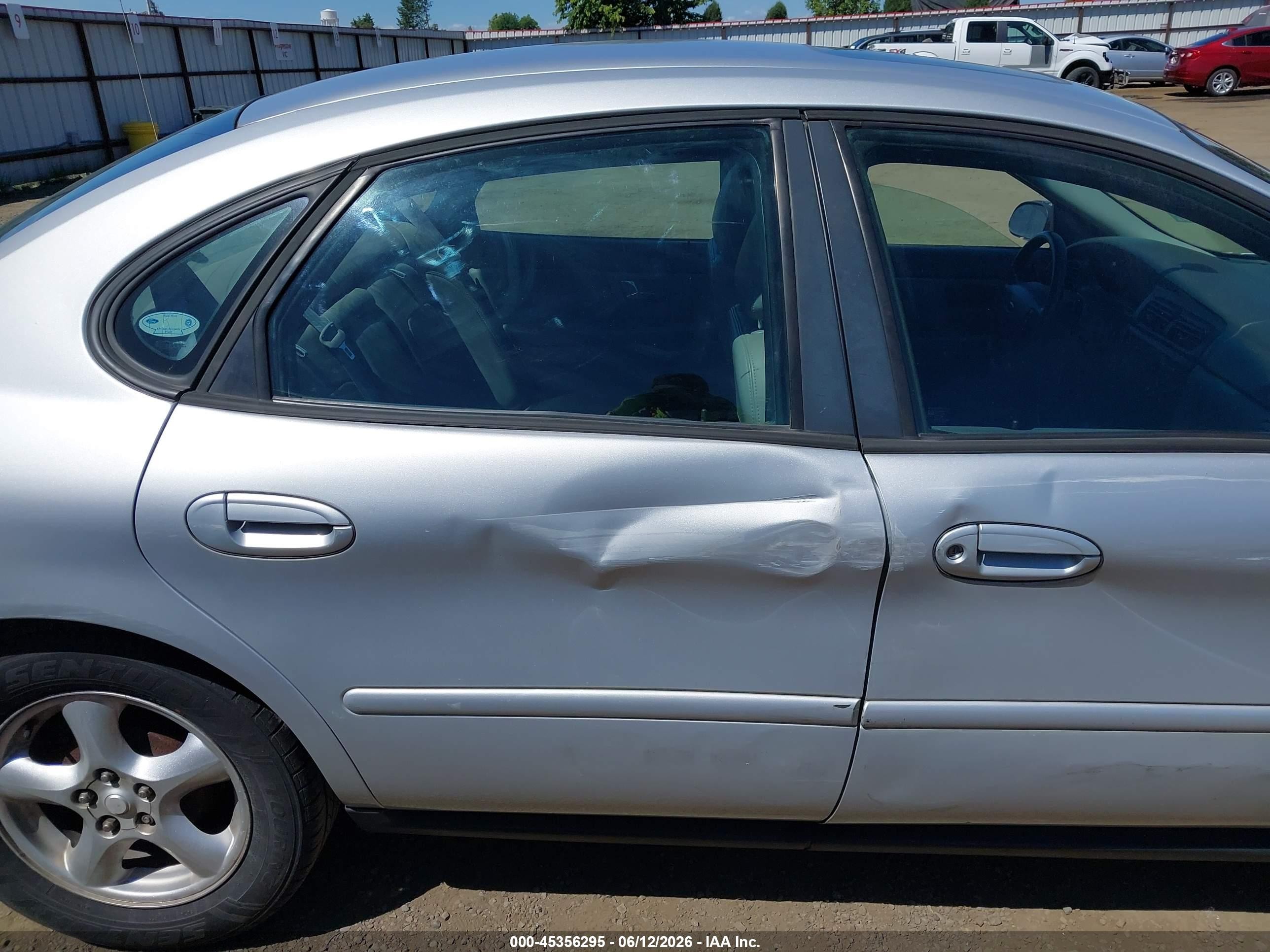 2002 Ford Taurus Ses Silver vin: 1FAFP552X2G236877