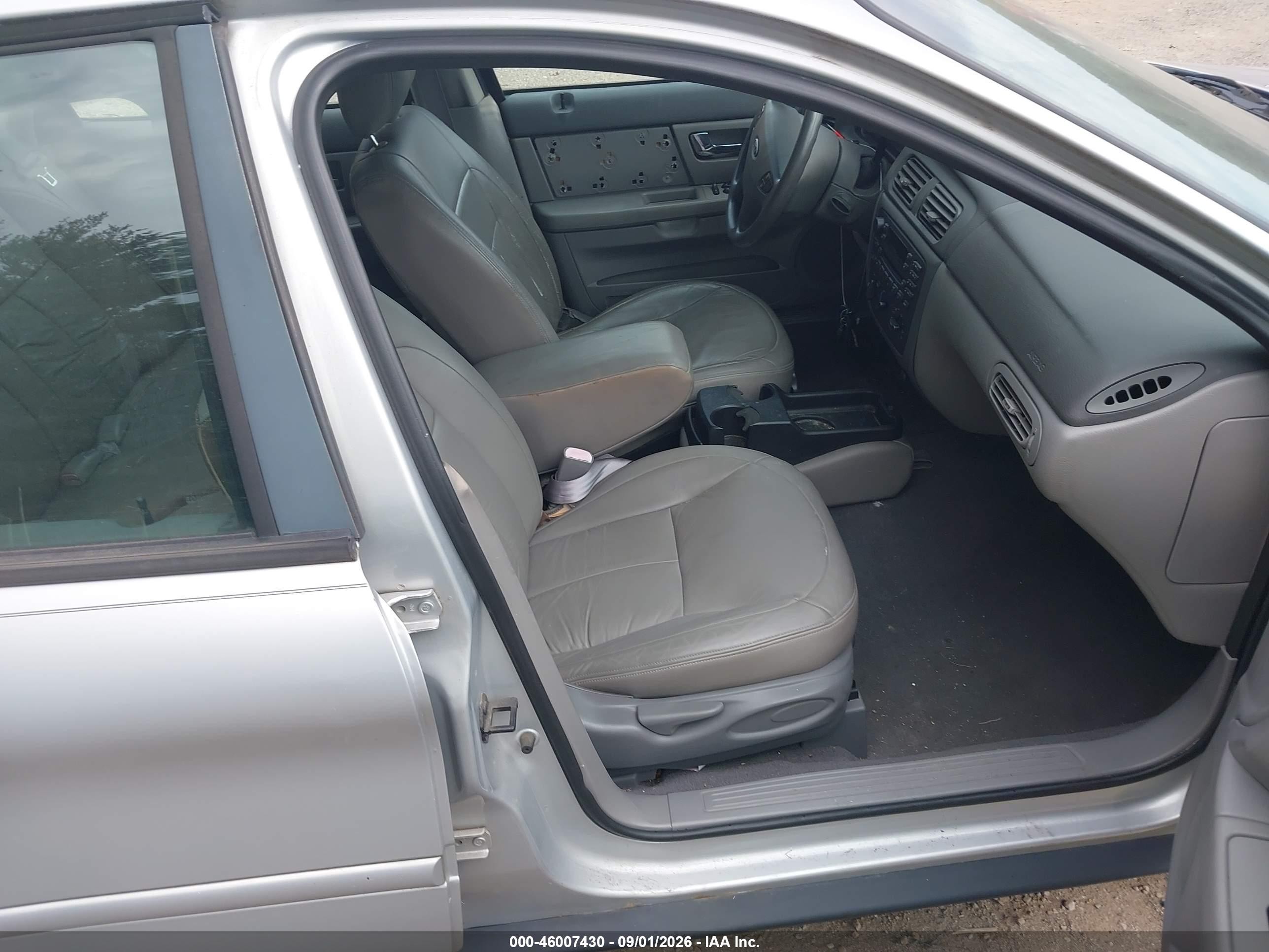 2003 Ford Taurus Ses Silver vin: 1FAFP552X3A177320