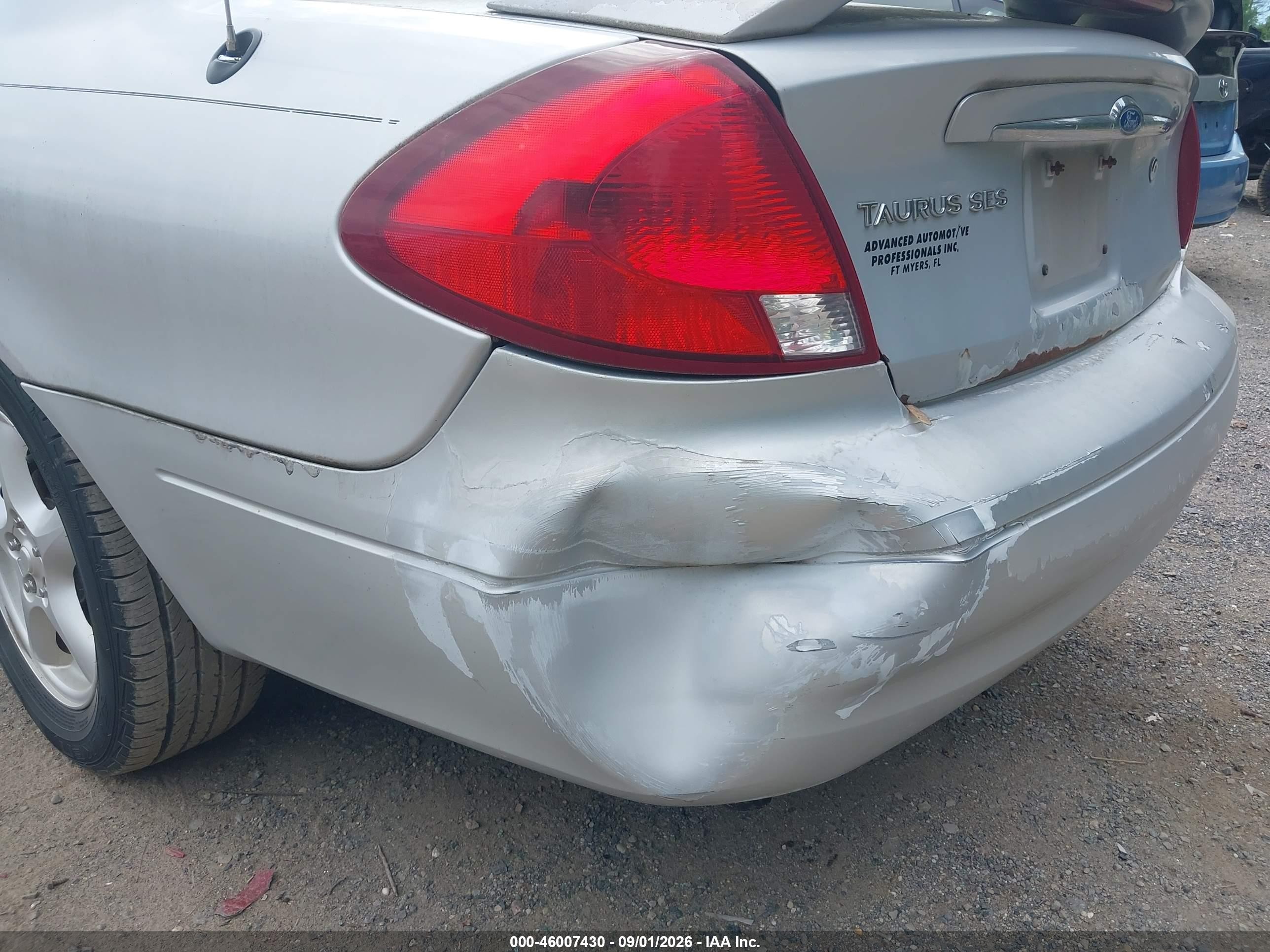 2003 Ford Taurus Ses Silver vin: 1FAFP552X3A177320