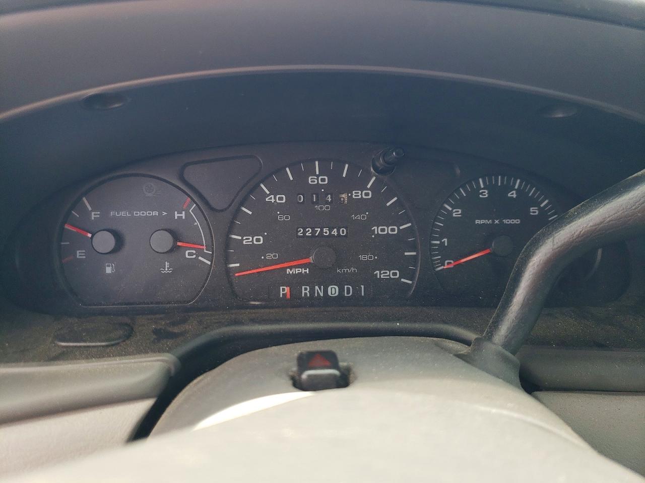 2003 Ford Taurus Ses Silver vin: 1FAFP552X3A226189