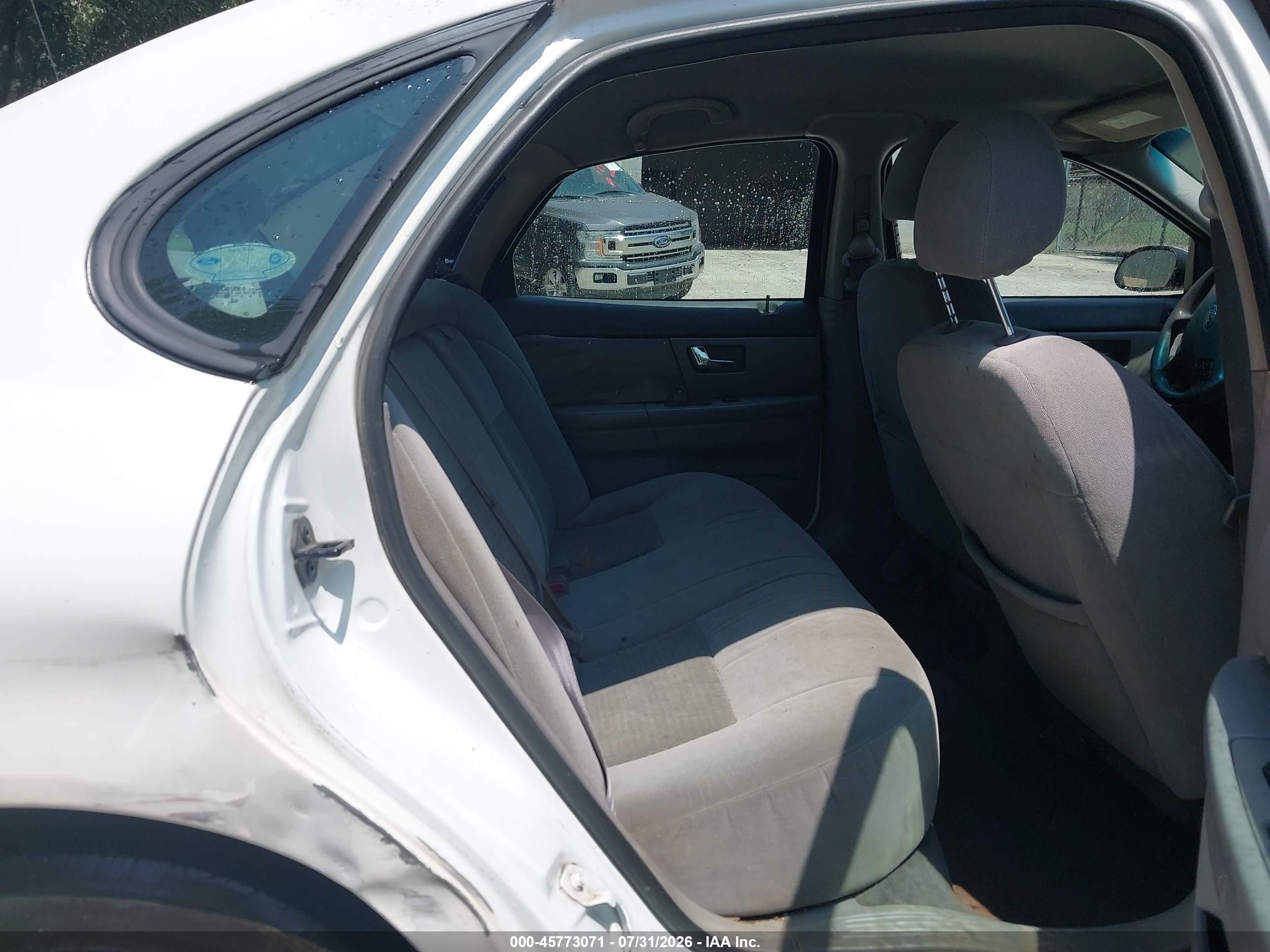 2003 Ford Taurus Ses White vin: 1FAFP552X3G178853