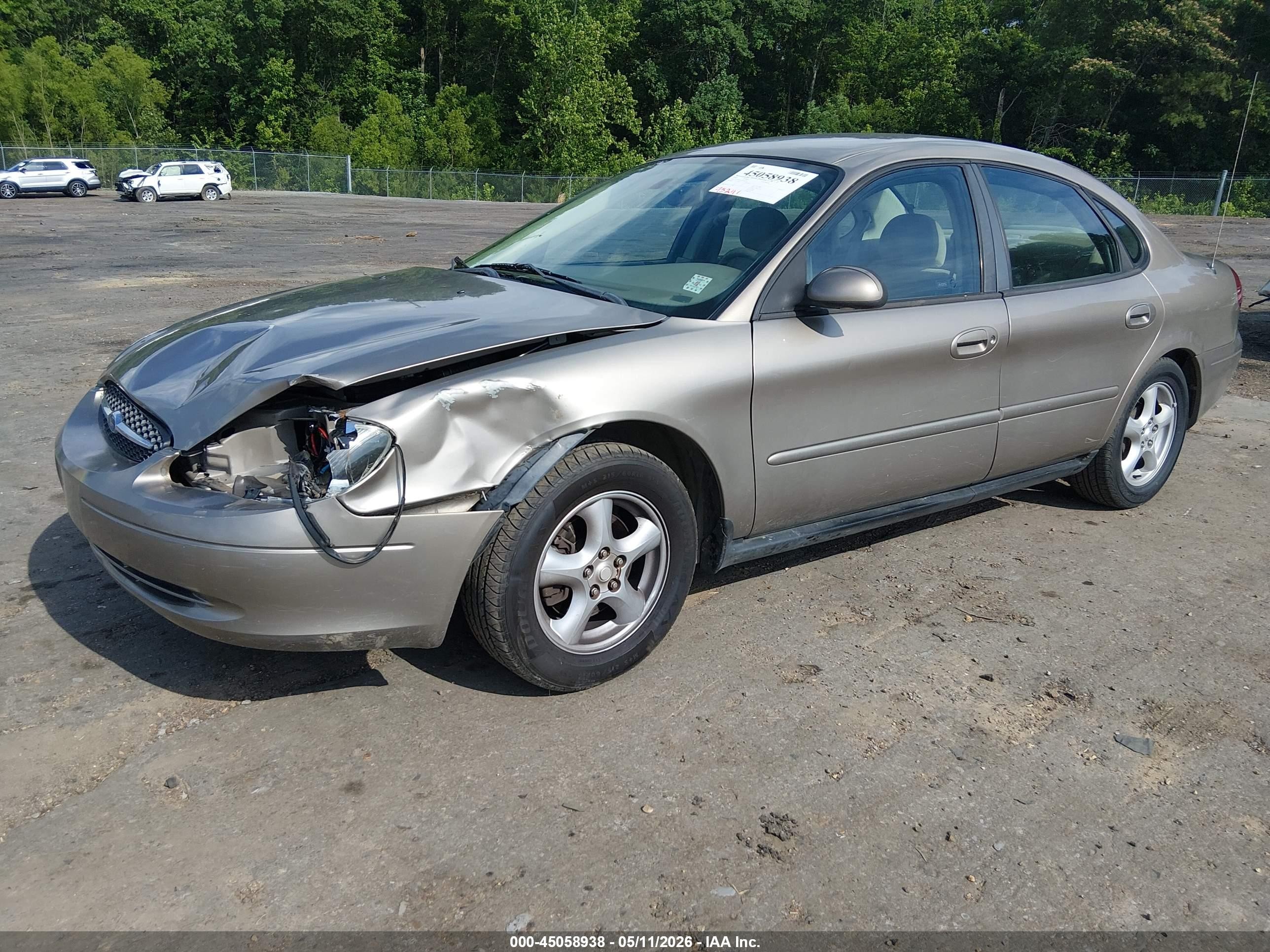 2003 Ford Taurus Ses Gold vin: 1FAFP552X3G216534