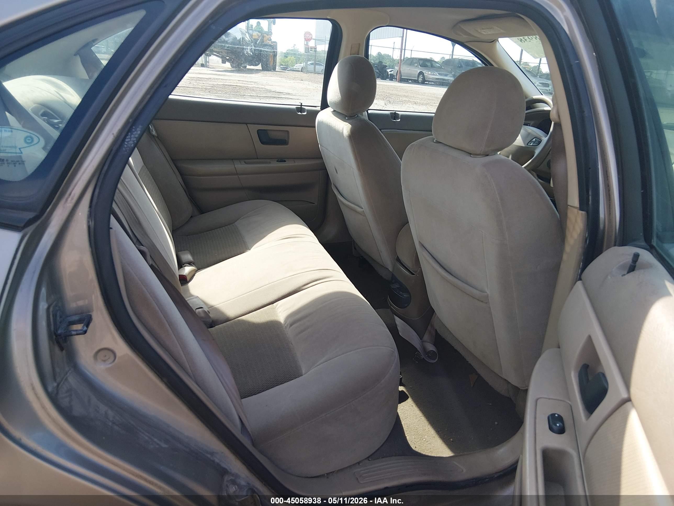 2003 Ford Taurus Ses Gold vin: 1FAFP552X3G216534