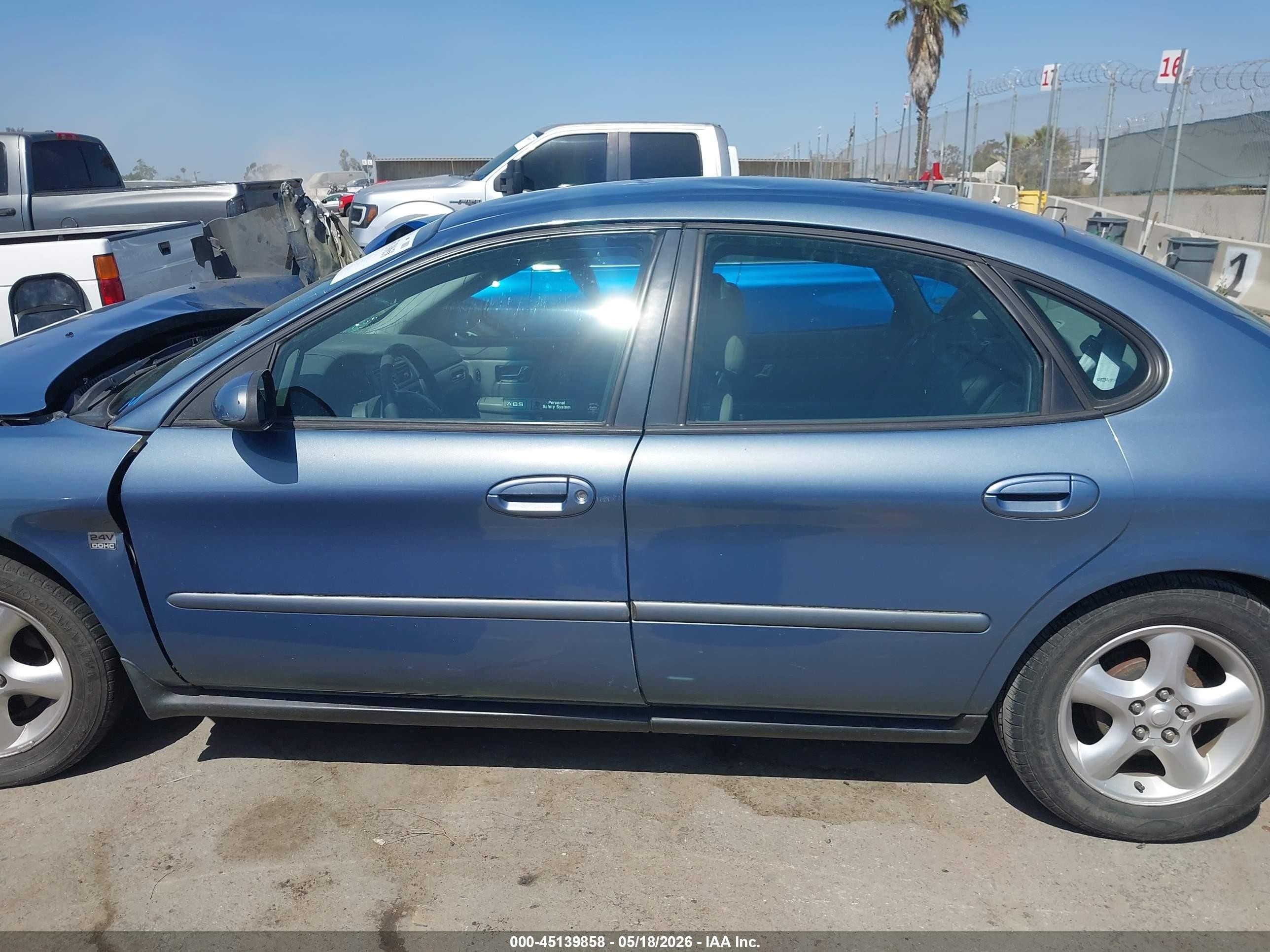 2001 Ford Taurus Ses Синий vin: 1FAFP55S01G133496